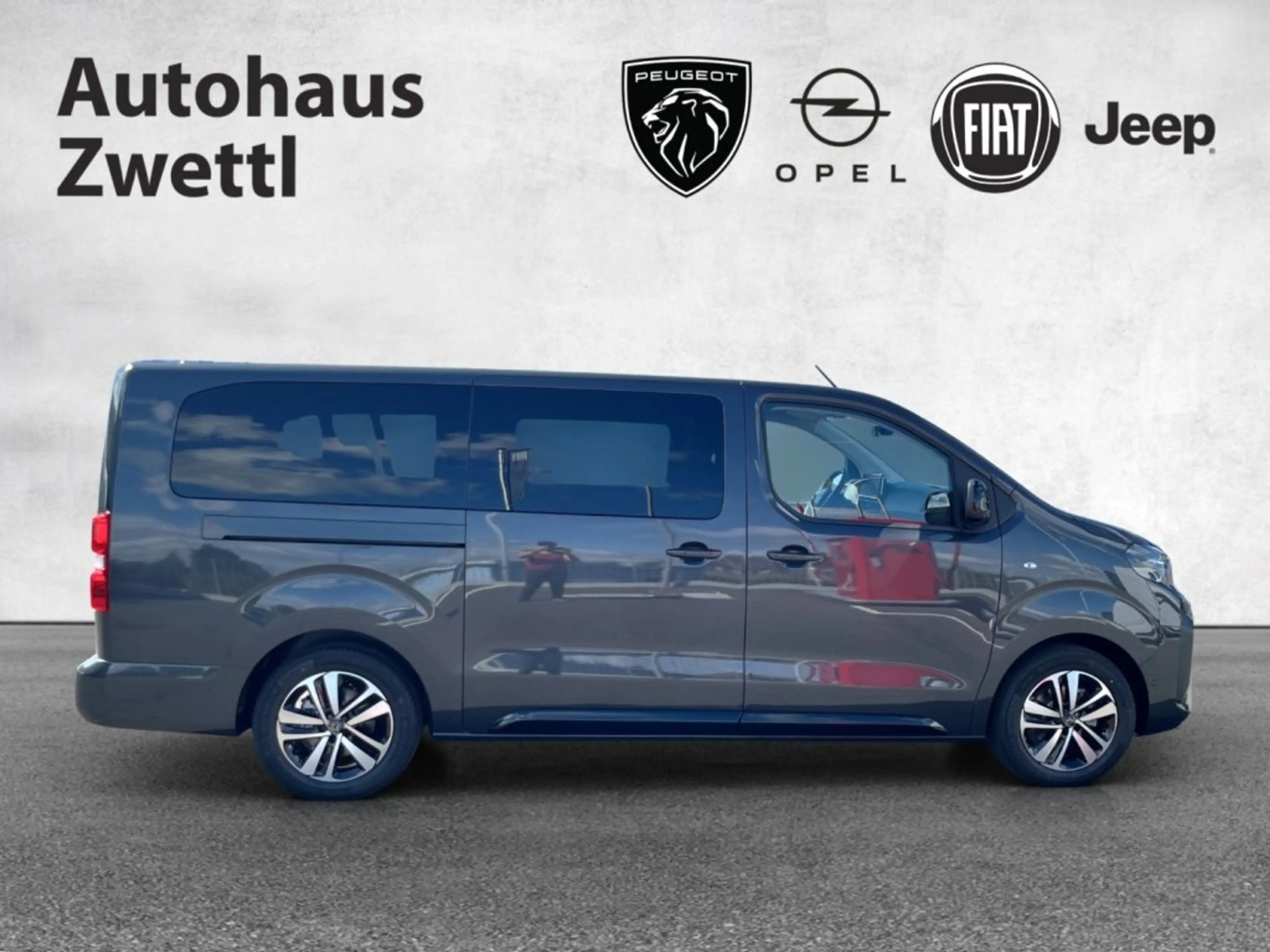 Peugeot Traveller Business L3 BHDI 180 EAT8 Top Ausstattung 8 Sitze — photo 7