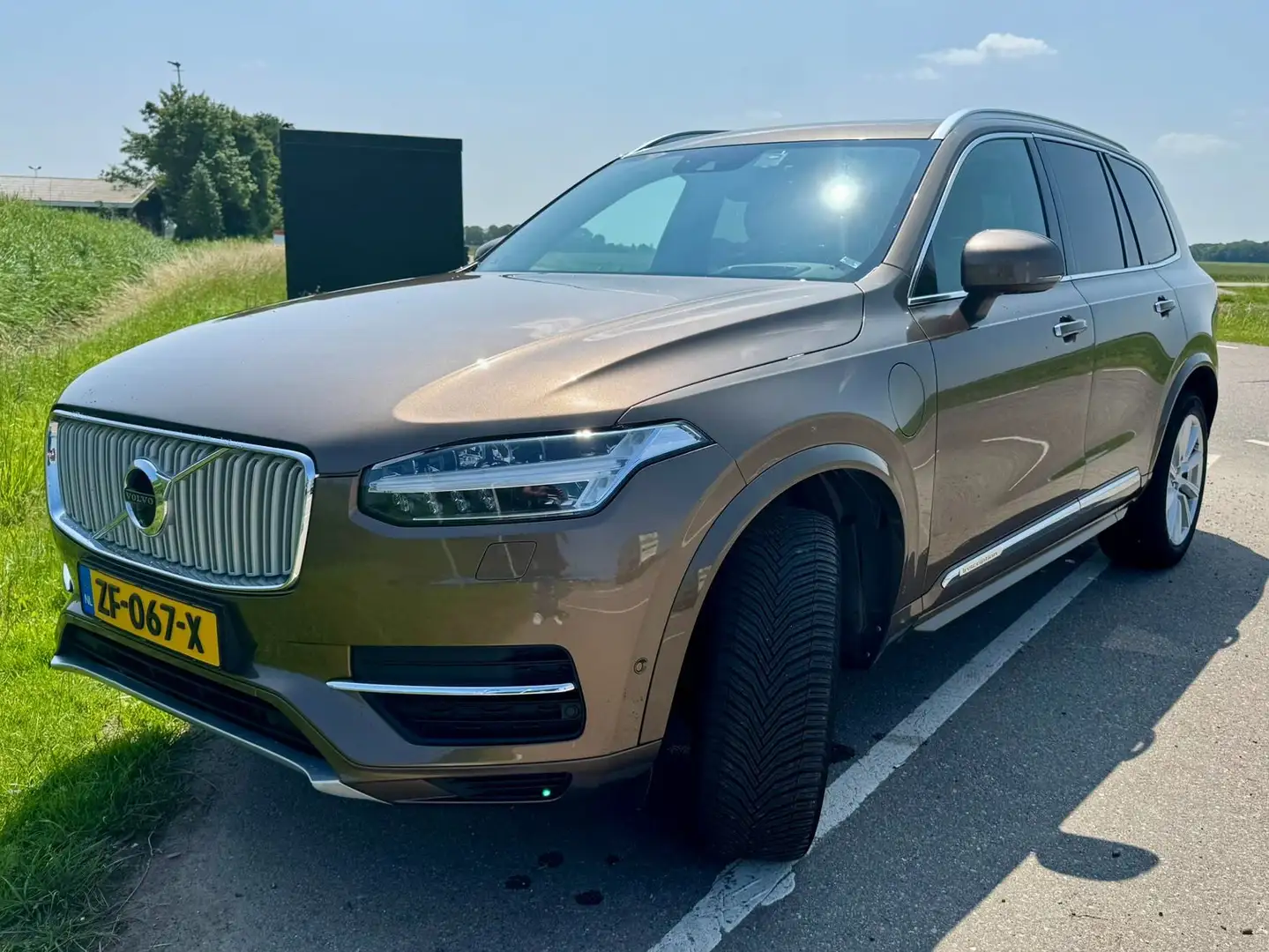 Volvo XC90 XC90 2.0 T8 AWD Inscription Bronzová - 1