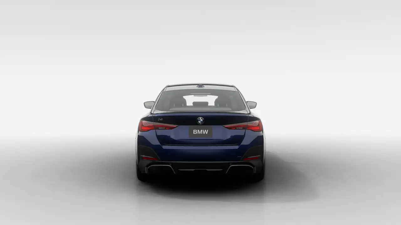 BMW i4 photo BMW i4