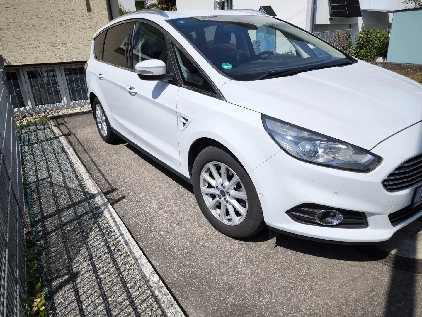 Ford S-Max 1.5 Eco Boost Start-Stopp Business Weiß - 2