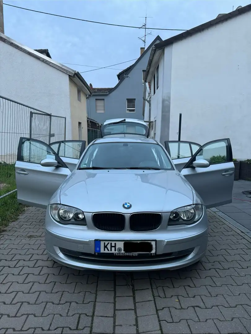 BMW 116 116i E87 iM gepflegten zustand fährt sauber VHB Gris - 1