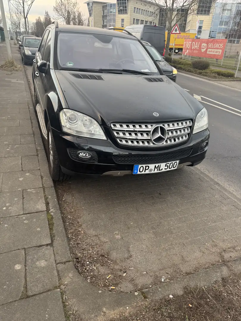 Mercedes-Benz ML 500 7G-TRONIC Noir - 1