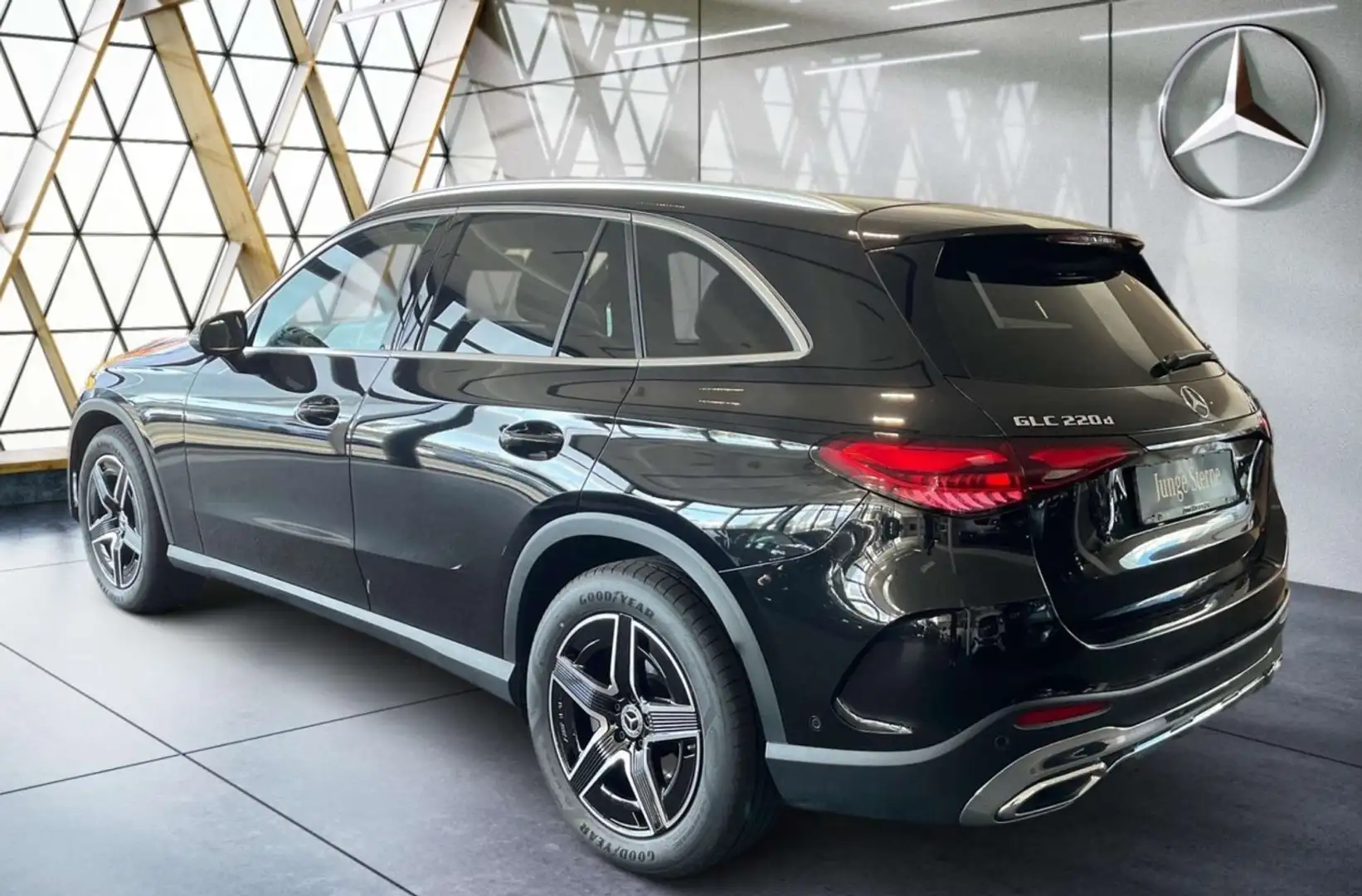 Mercedes-Benz GLC 220 Mercedes-Benz GLC 220 d 4MATIC AMG AHK*Pano*Memory Nero - 2