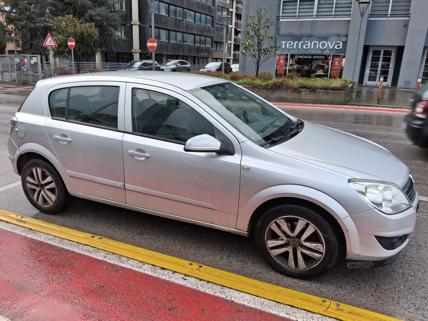 Opel Astra 5p 1.7 cdti Cosmo 110cv Silber - 2