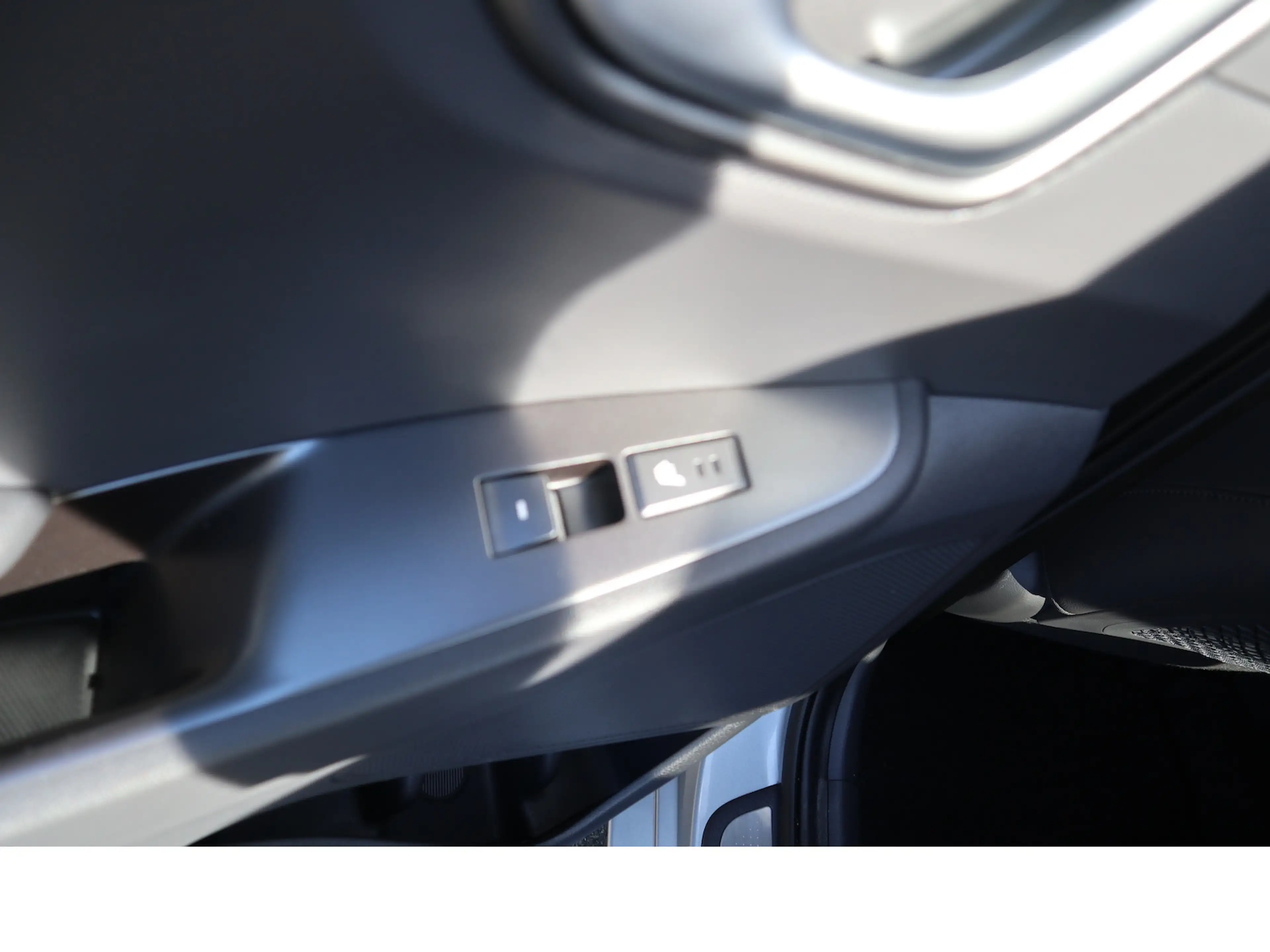 Hyundai IONIQ Premium Hybrid Navi Scheckheftgepflegt — photo 11
