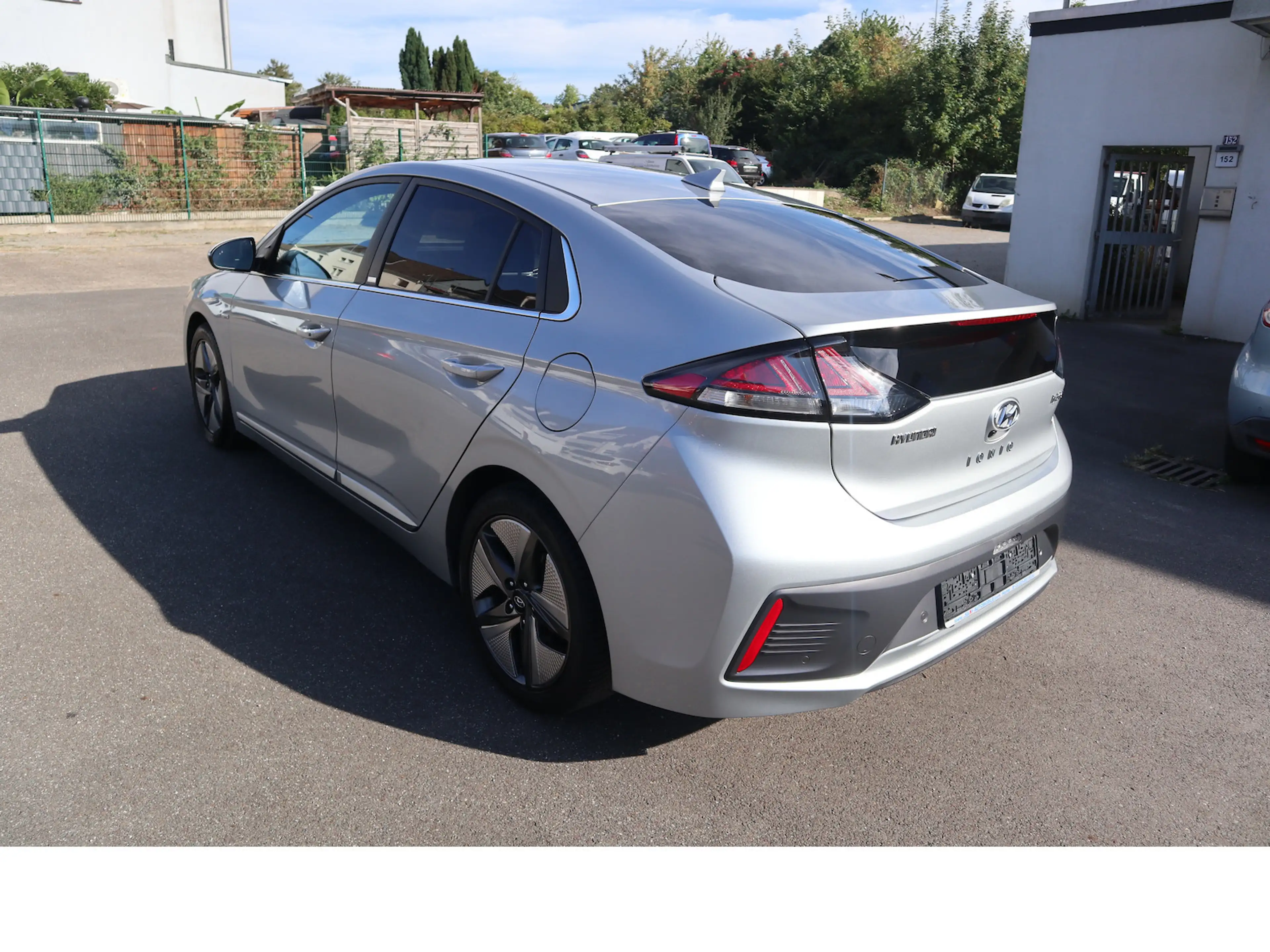 Hyundai IONIQ Premium Hybrid Navi Scheckheftgepflegt — photo 6