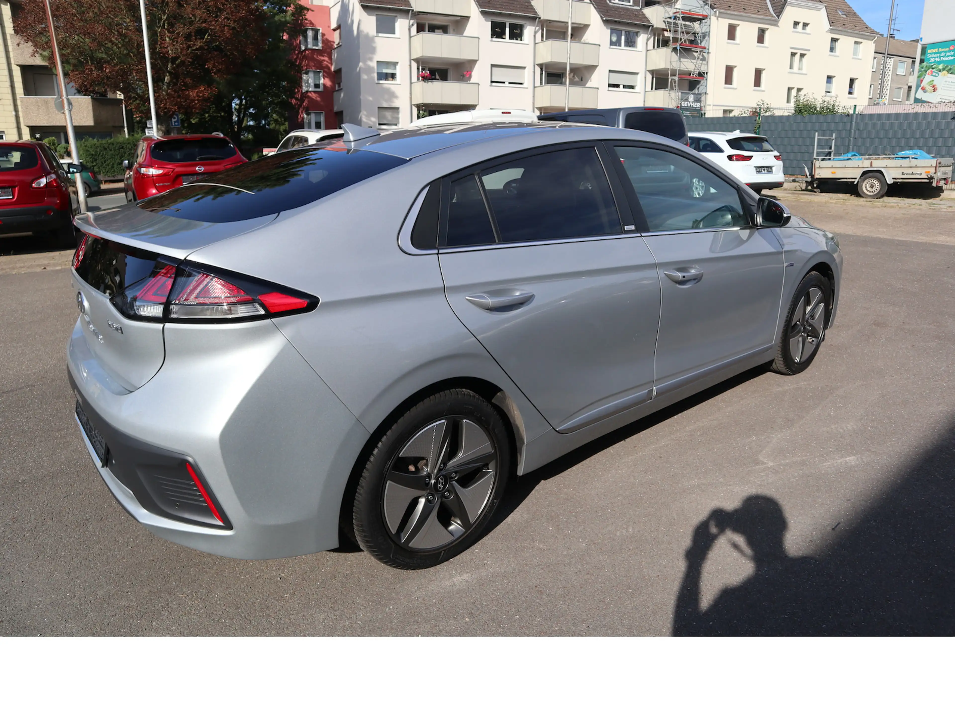 Hyundai IONIQ Premium Hybrid Navi Scheckheftgepflegt — photo 5