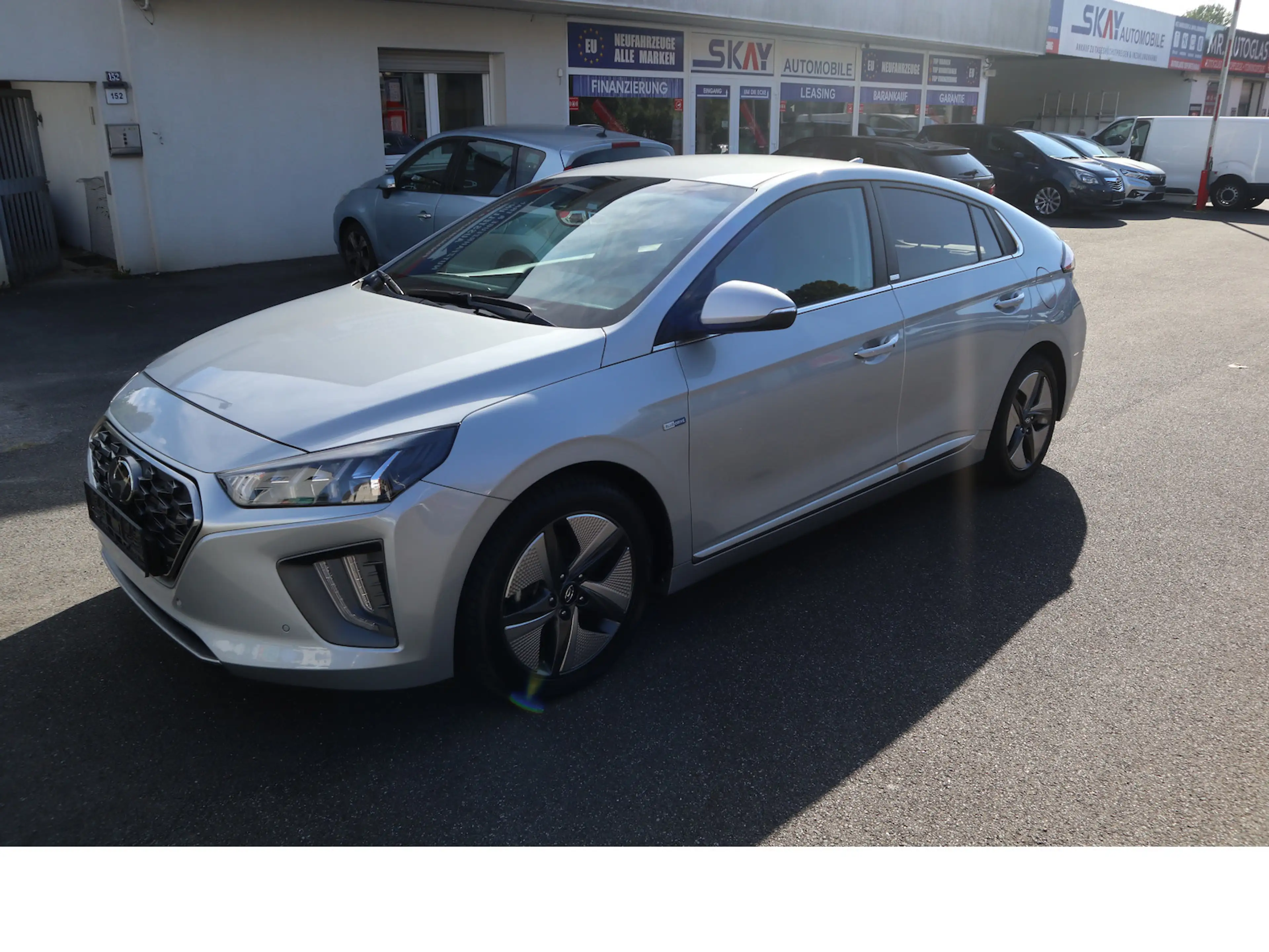 Hyundai IONIQ Premium Hybrid Navi Scheckheftgepflegt — photo 2