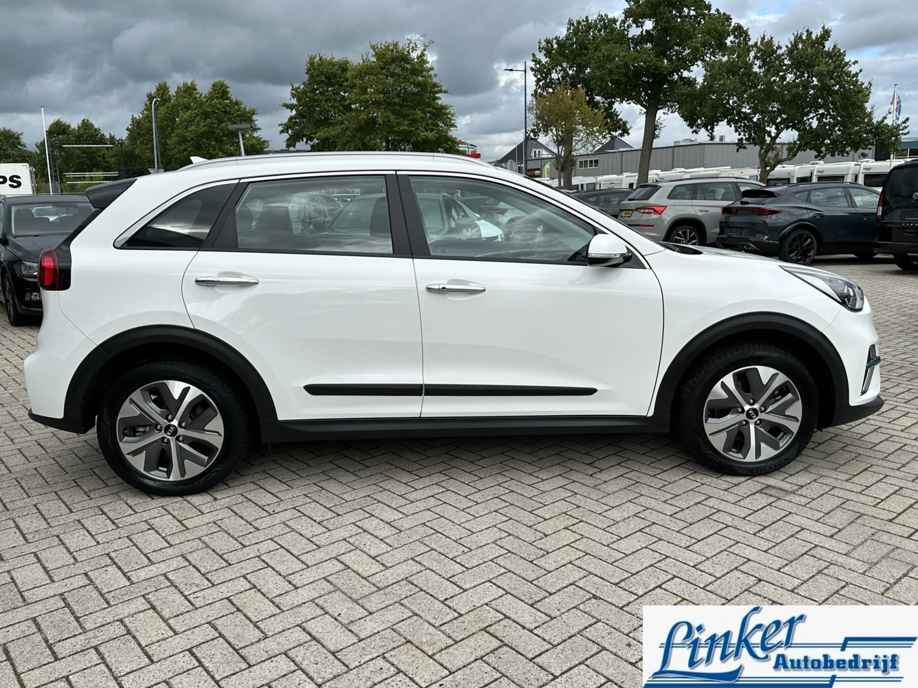 Kia e-Niro DynamicLine 64 kWh - SoH 97% | NL-AUTO | CARPLAY | — photo 4