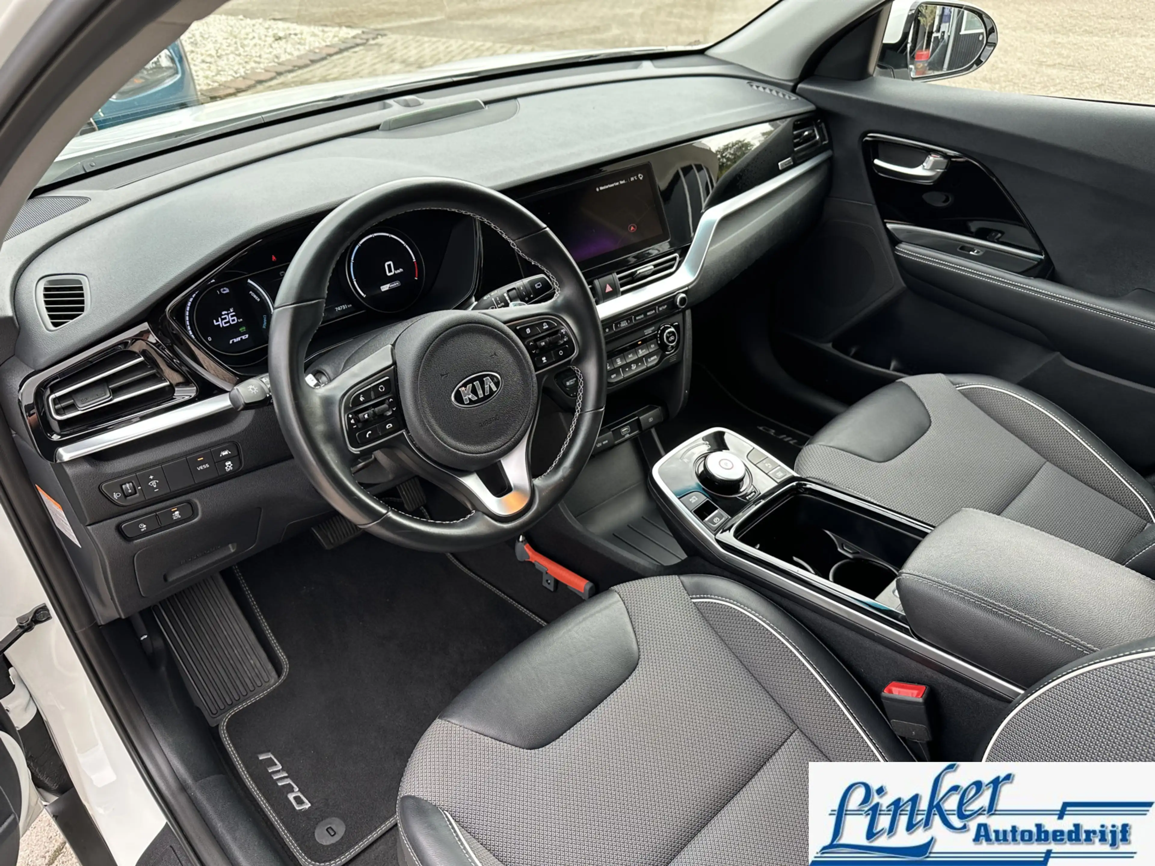 Kia e-Niro DynamicLine 64 kWh - SoH 97% | NL-AUTO | CARPLAY | — photo 13