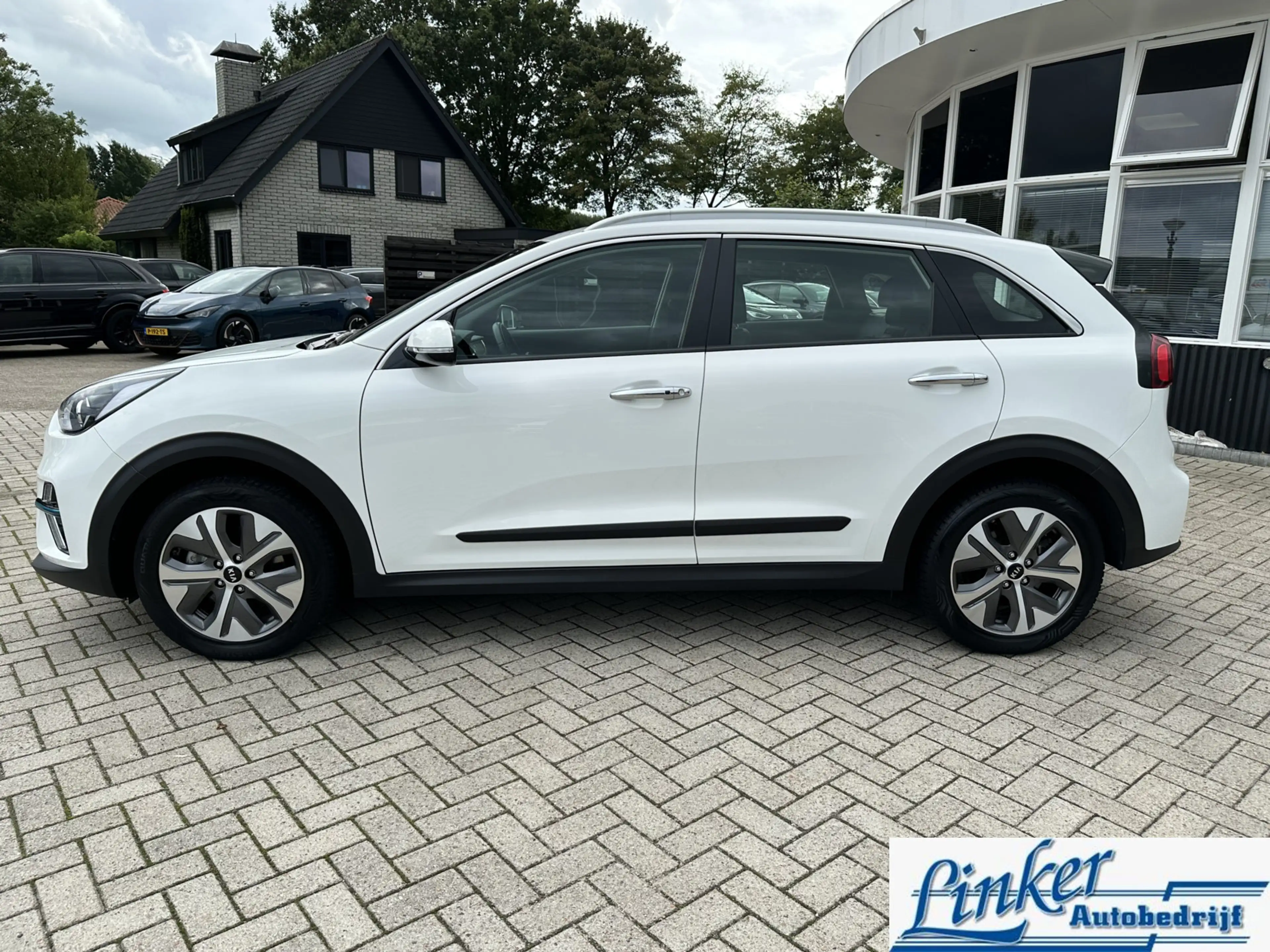 Kia e-Niro DynamicLine 64 kWh - SoH 97% | NL-AUTO | CARPLAY | — photo 8