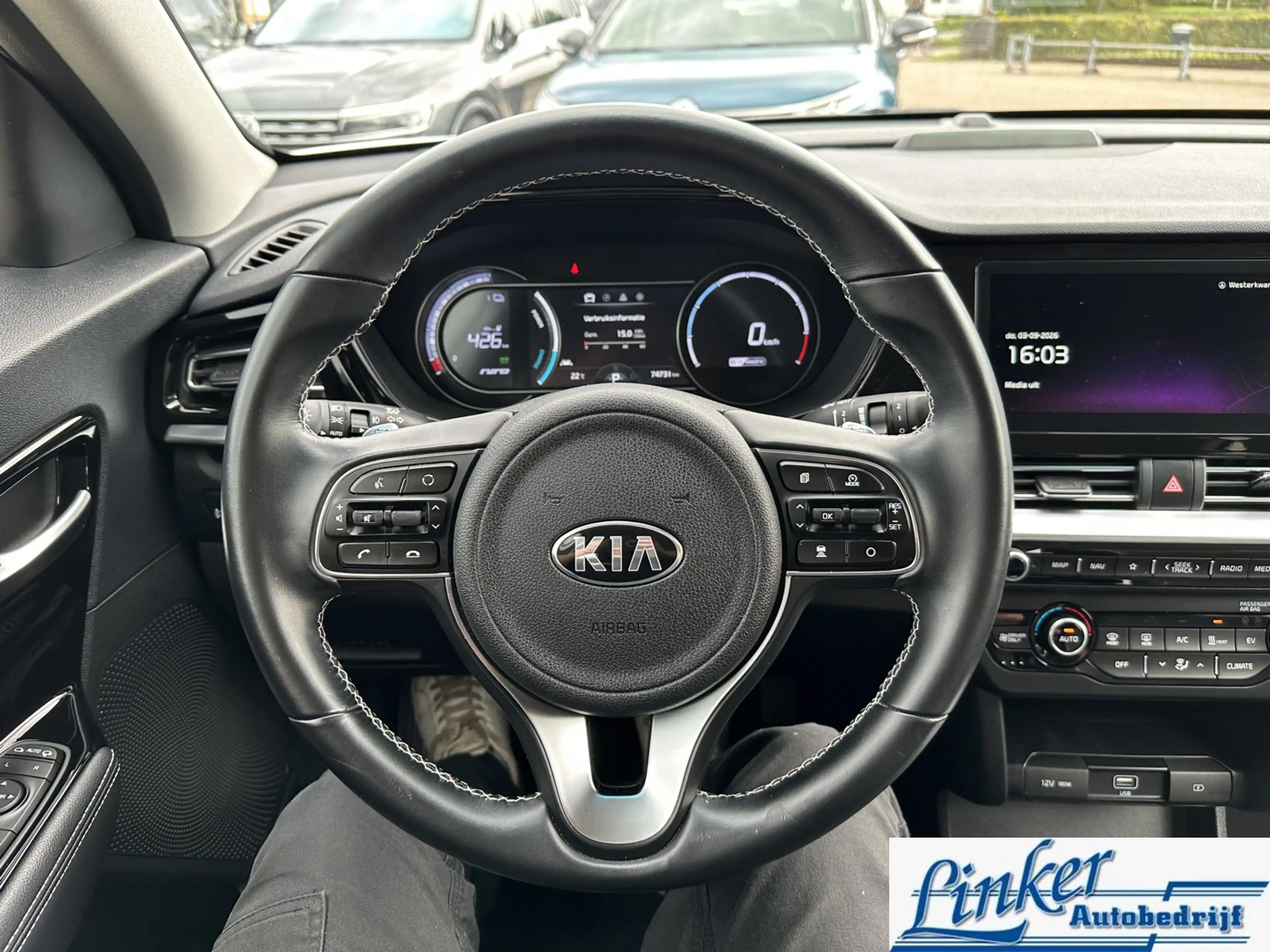 Kia e-Niro DynamicLine 64 kWh - SoH 97% | NL-AUTO | CARPLAY | — photo 15