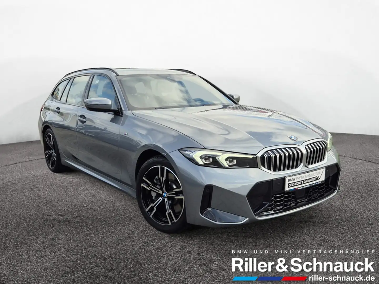 BMW 330 i Touring xDrive M Sport ACC+KAM+LED+NAVI+ Grau - 2