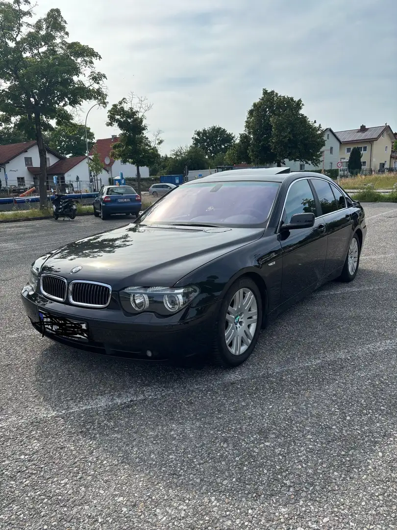 BMW 745 745i - 2