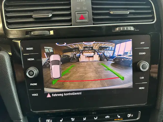 Volkswagen Golf view 15