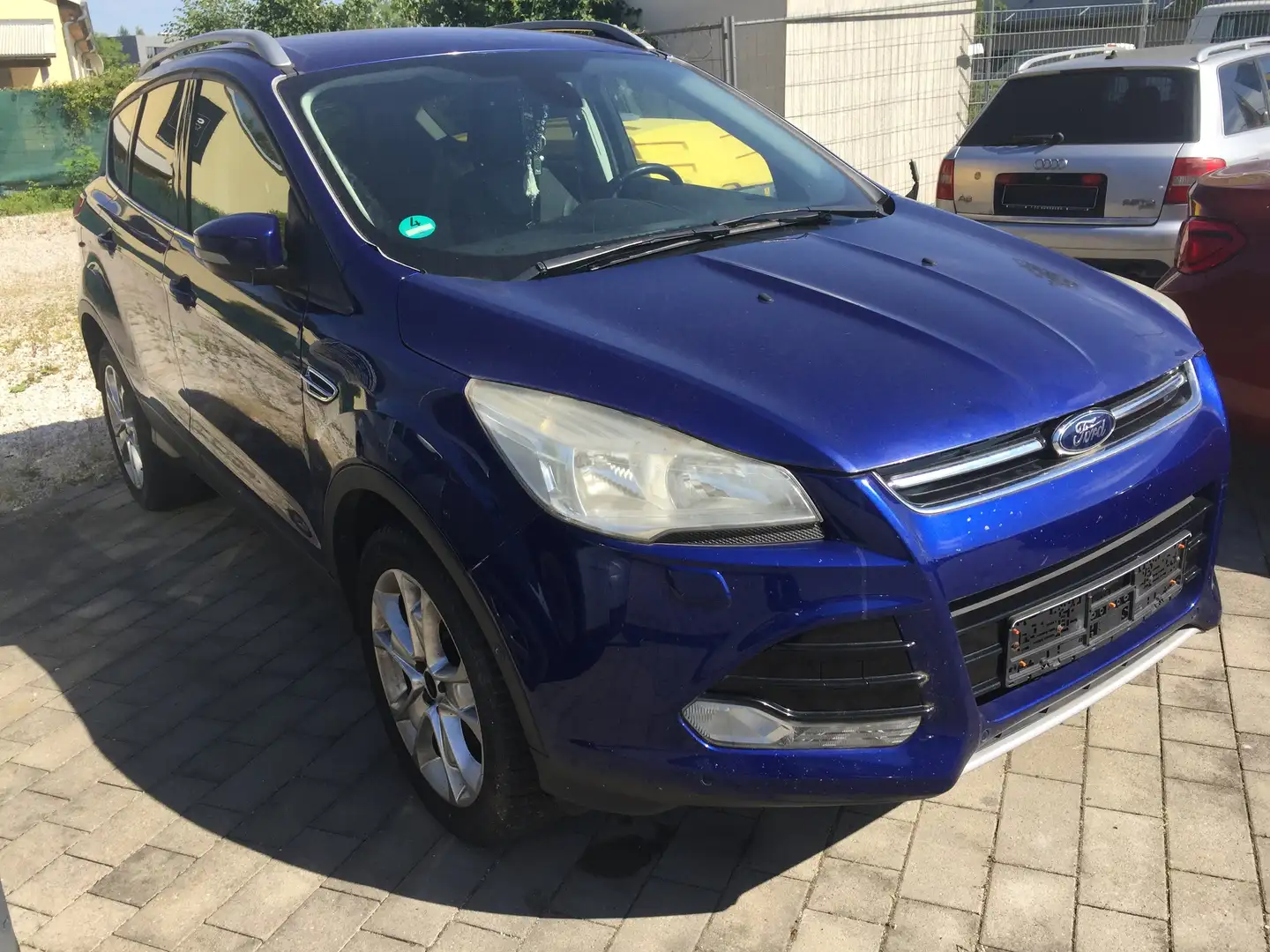 Ford Kuga 2.0 TDCi 4x4 Aut. Titanium Blau - 2