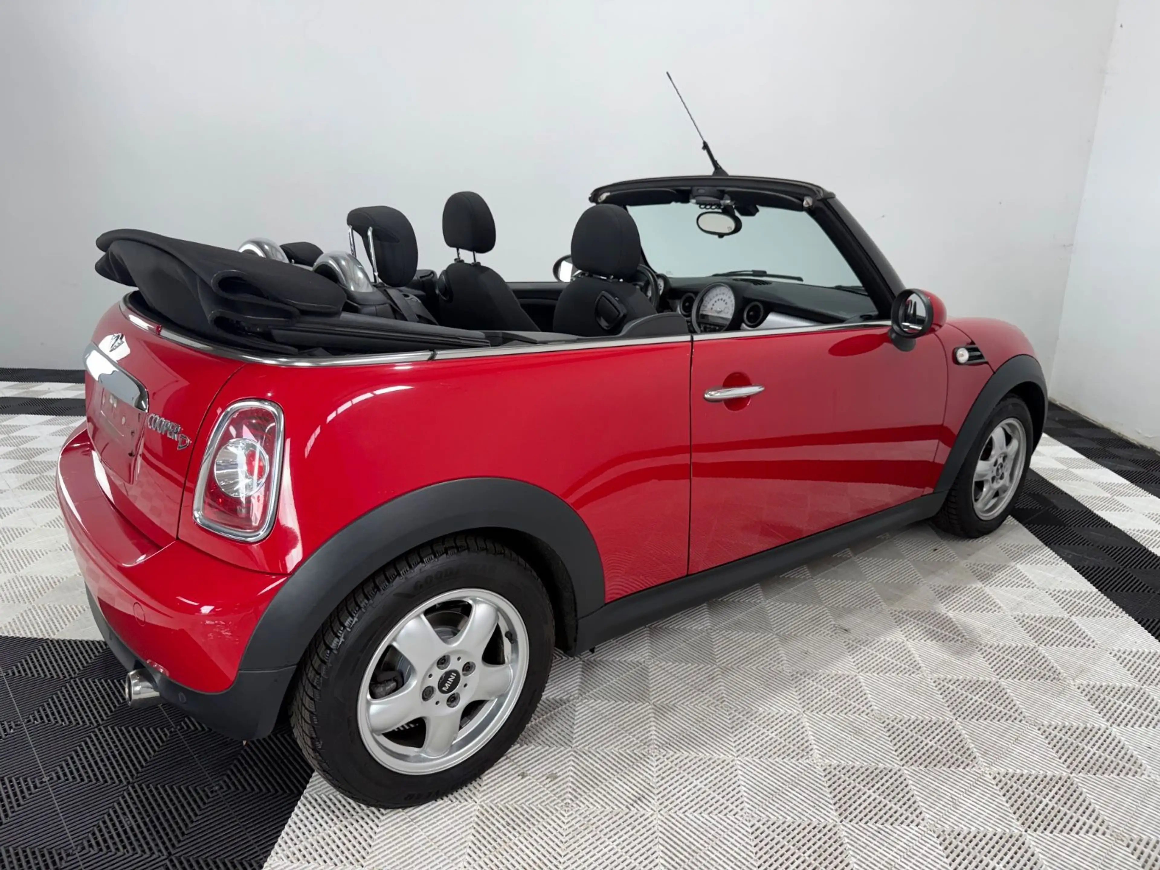MINI Cooper D Cabrio °Klima° — photo 7