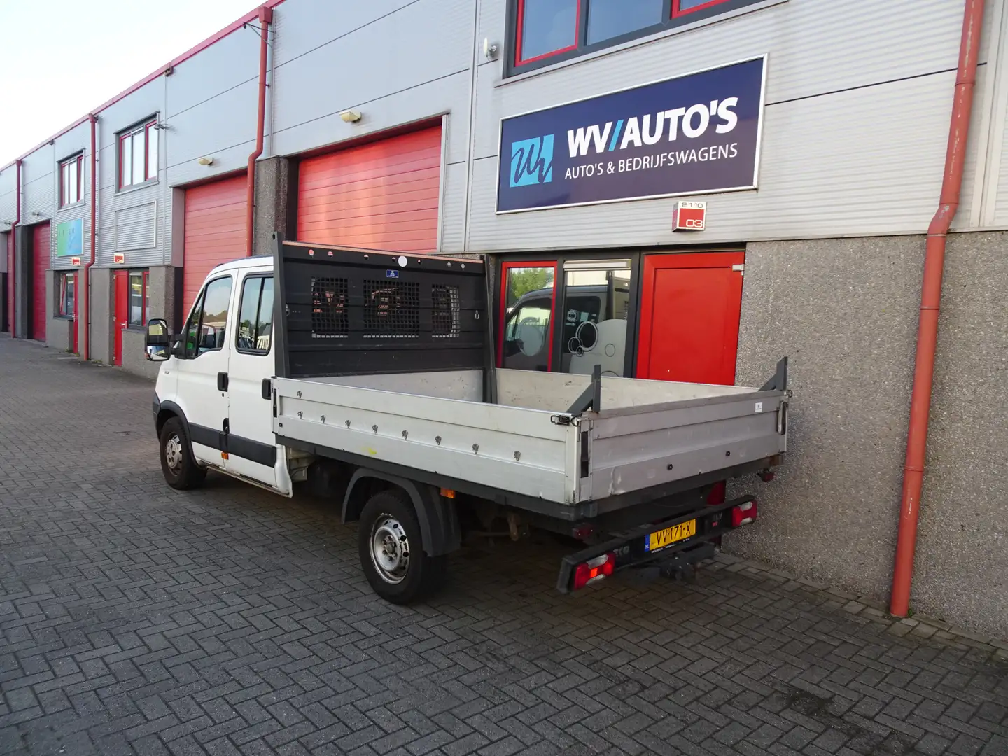 Iveco Daily 29 L 14 D 345 dc 7 pers airco openlaadbak Wit - 2