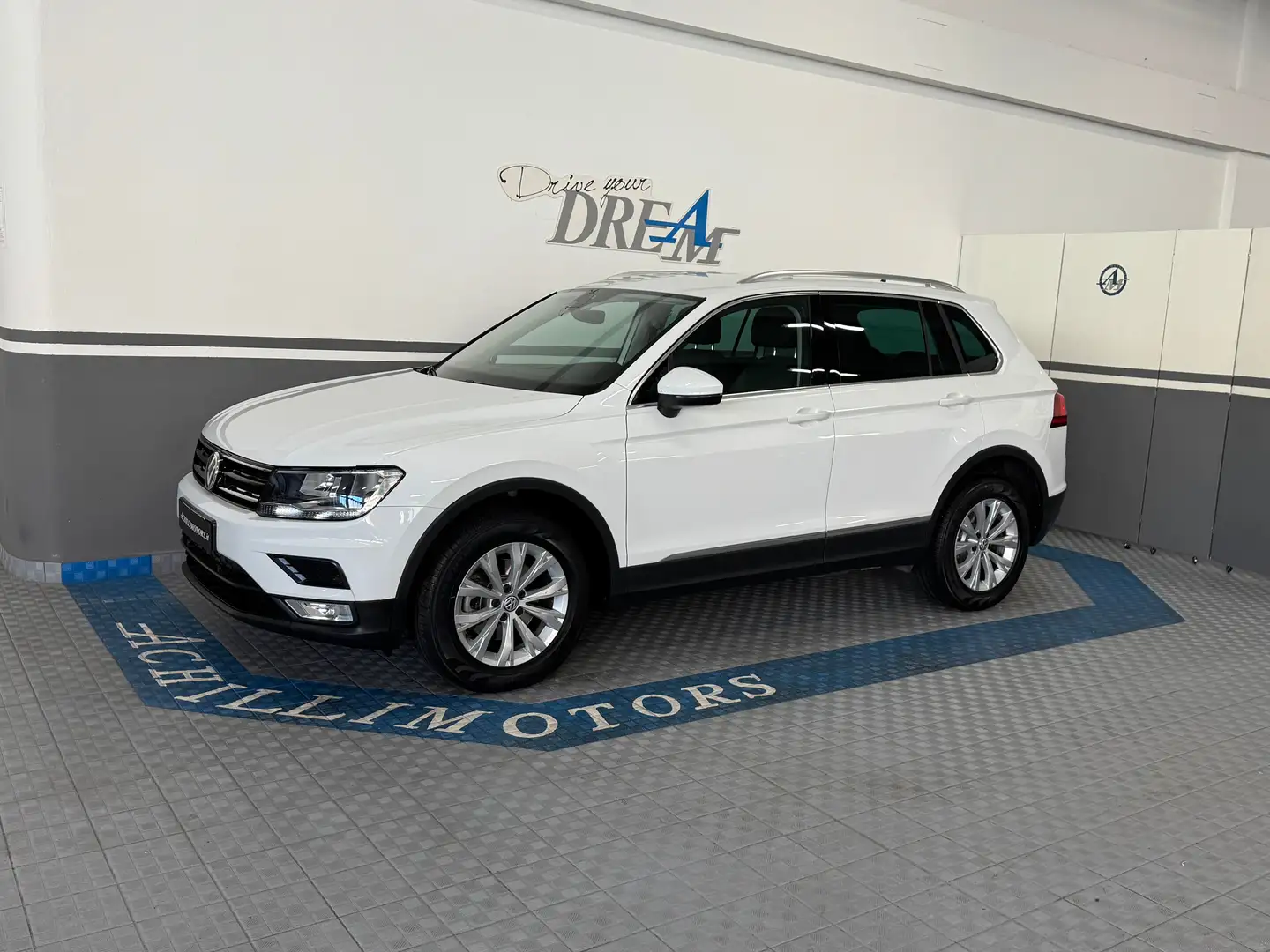 Volkswagen Tiguan Tiguan II 2.0 tdi Business 4motion 150cv dsg 1prop Blanco - 1