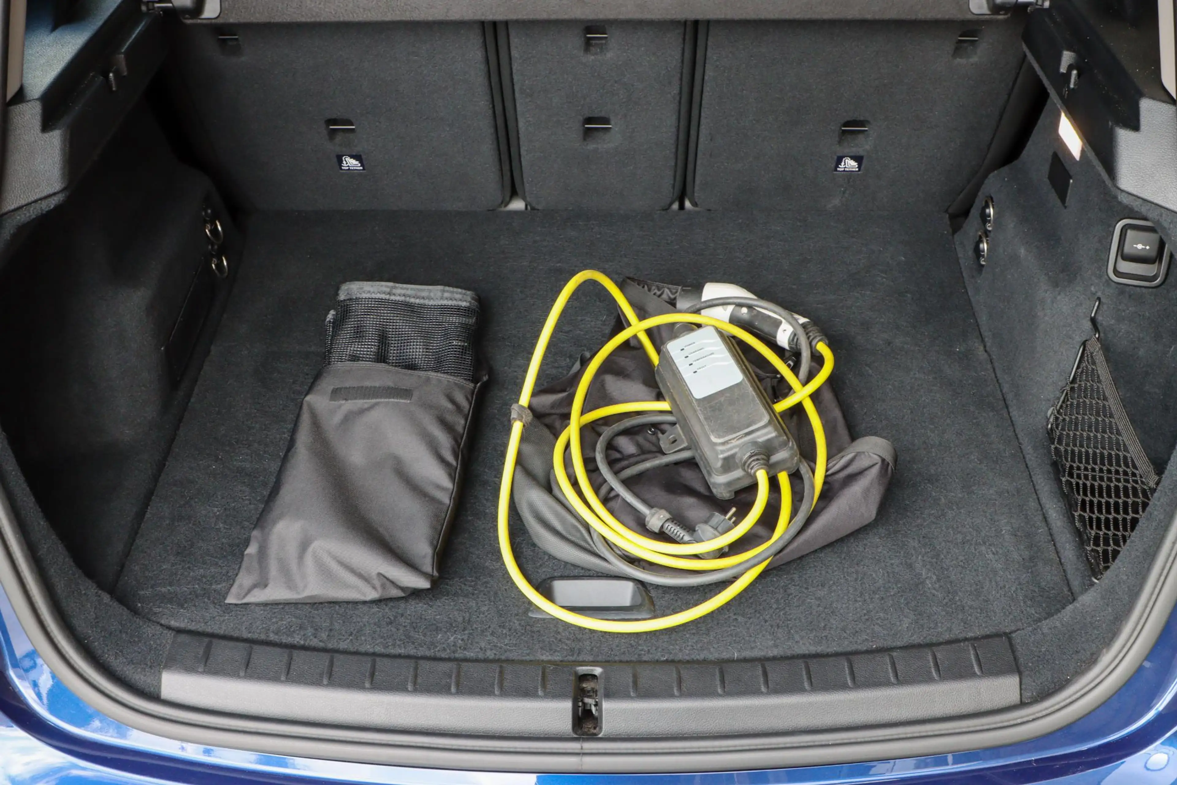 BMW 225 2-serie Active Tourer 225xe iPerformance Sportline — photo 18