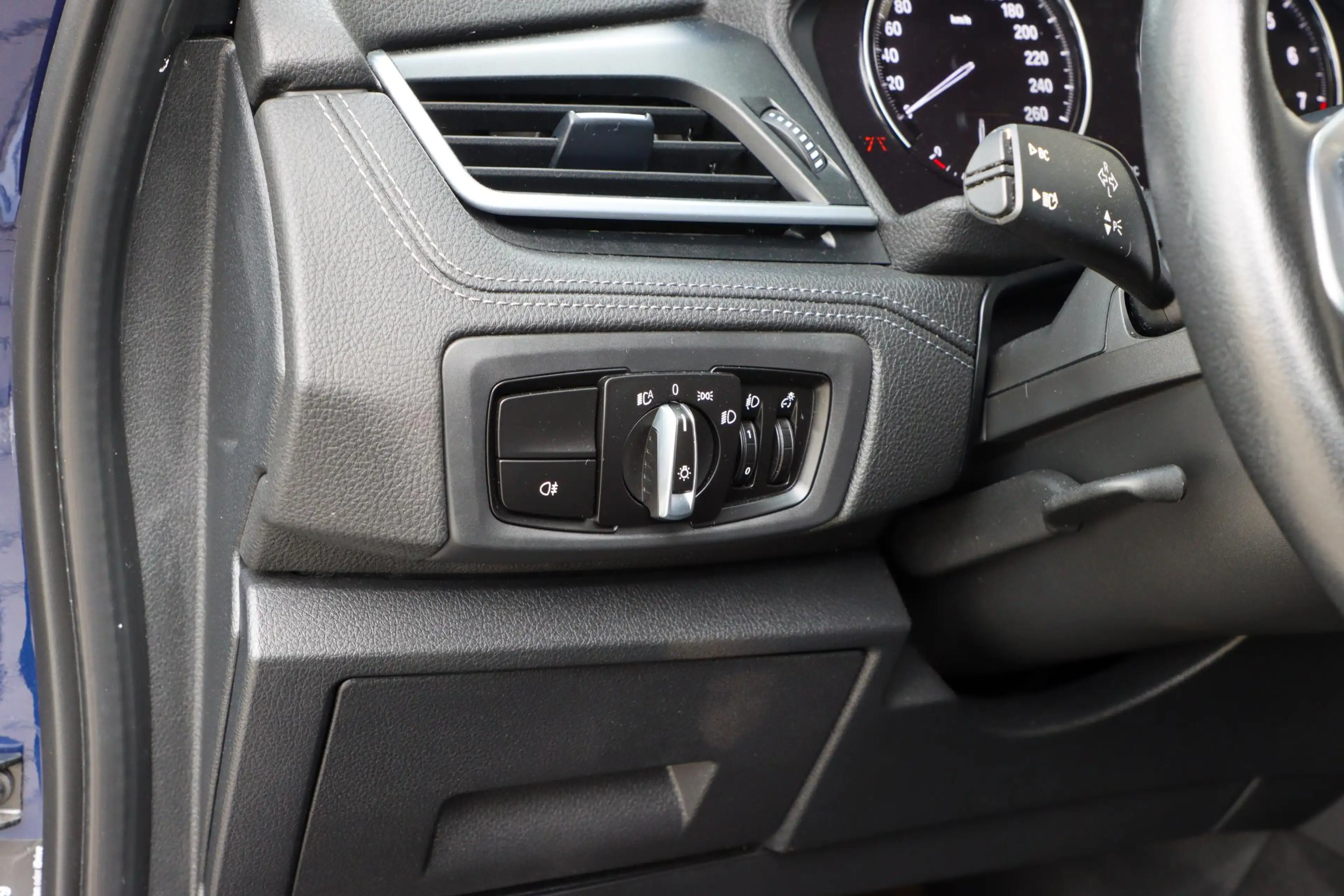 BMW 225 2-serie Active Tourer 225xe iPerformance Sportline — photo 27