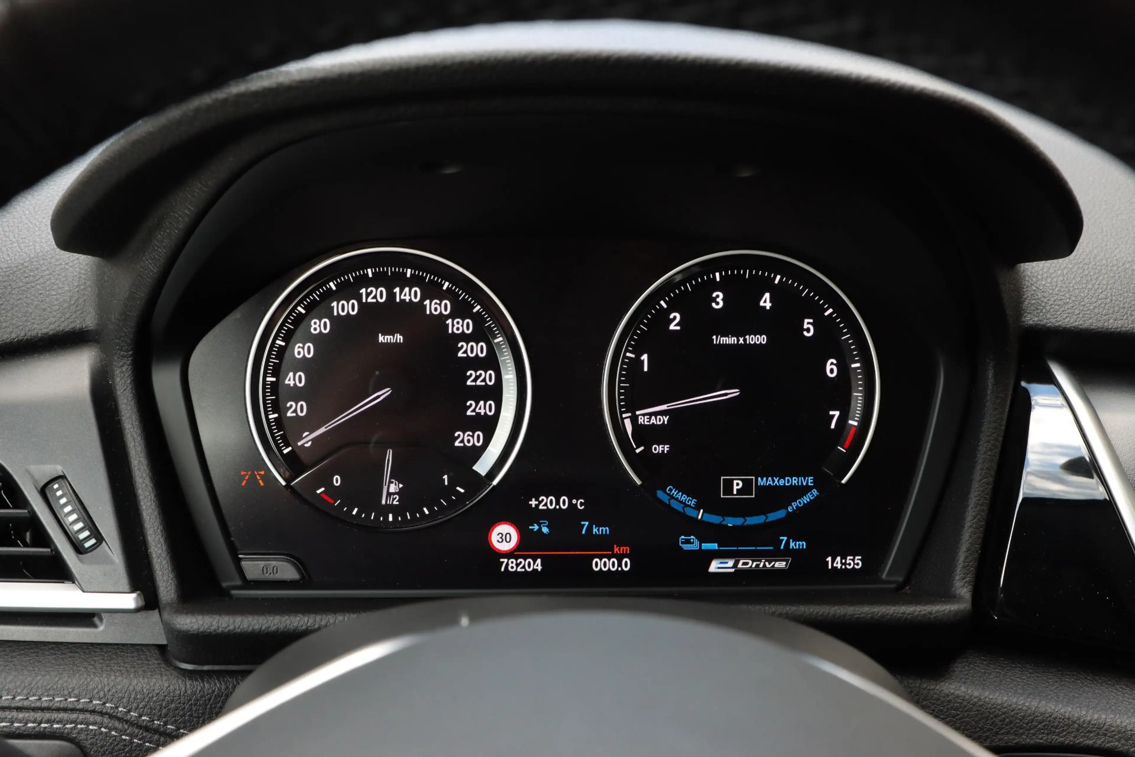 BMW 225 2-serie Active Tourer 225xe iPerformance Sportline — photo 4