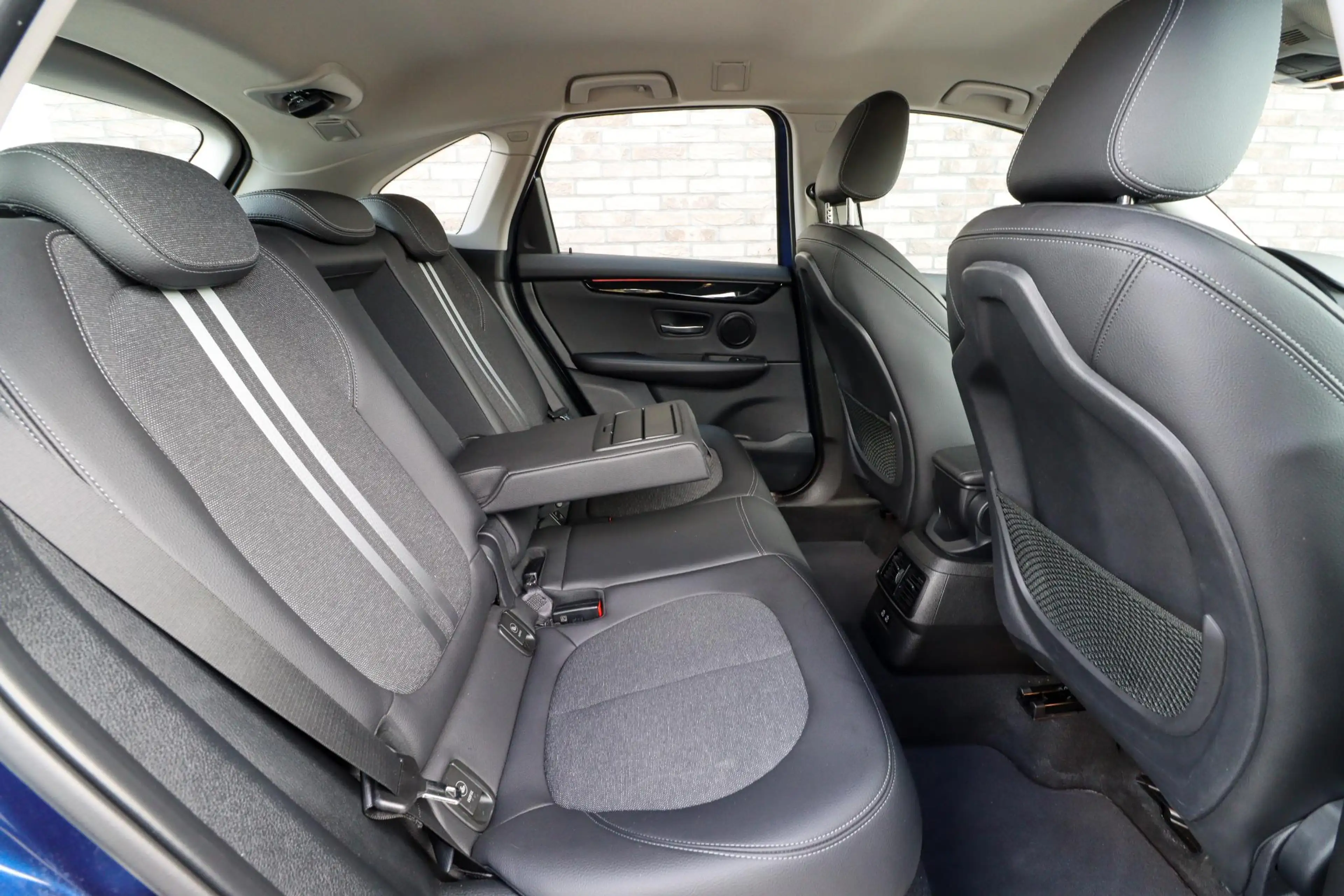 BMW 225 2-serie Active Tourer 225xe iPerformance Sportline — photo 9