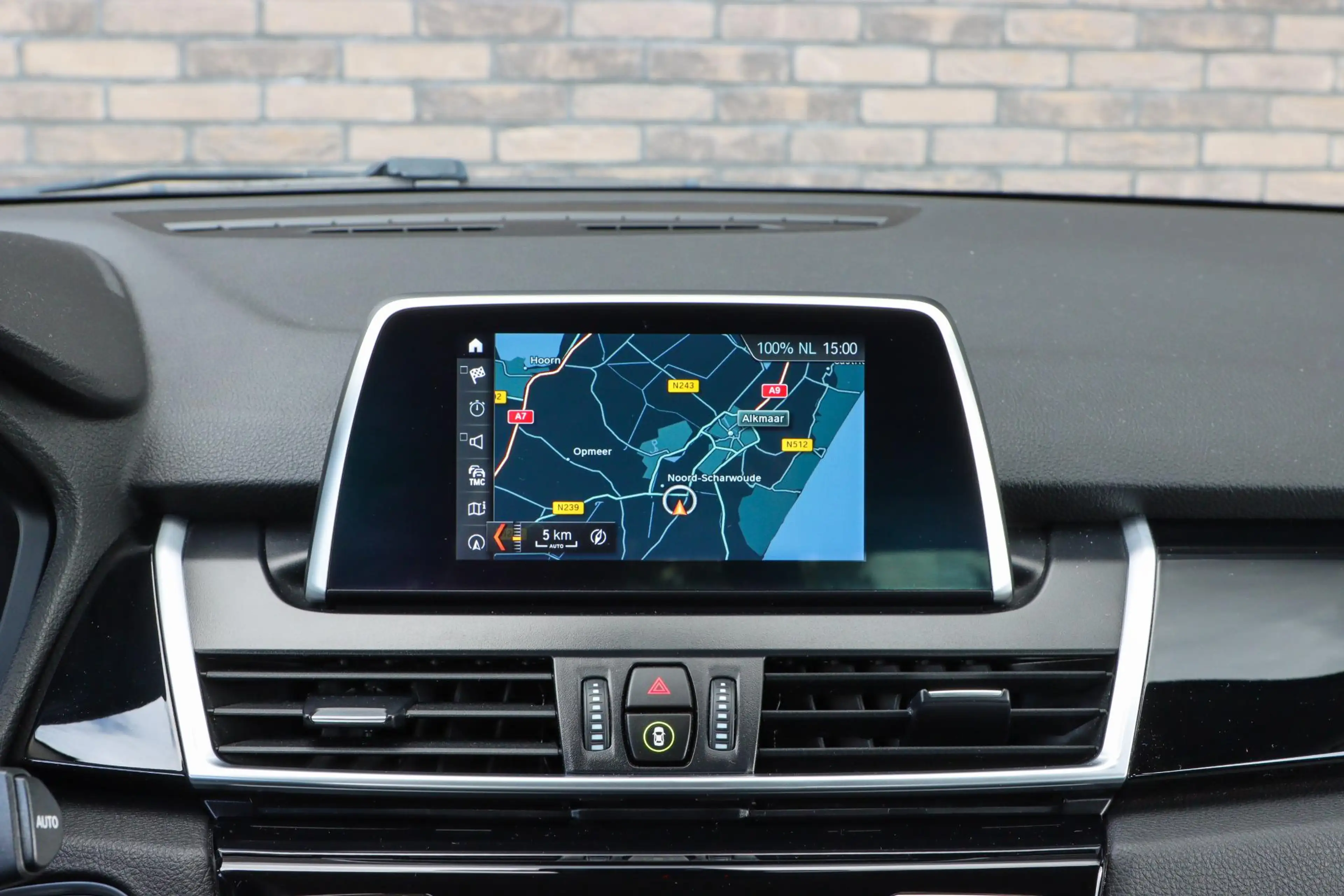 BMW 225 2-serie Active Tourer 225xe iPerformance Sportline — photo 29