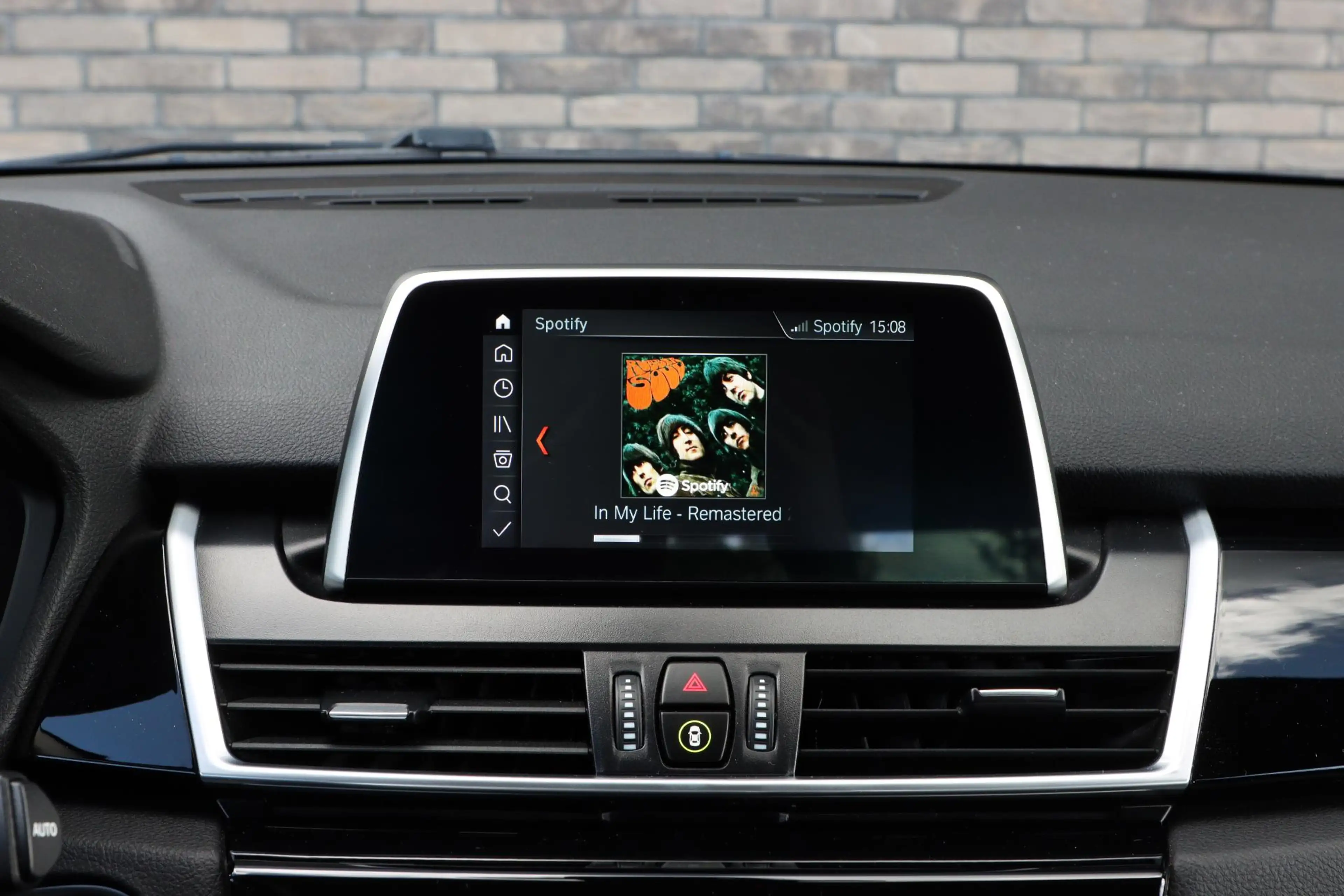 BMW 225 2-serie Active Tourer 225xe iPerformance Sportline — photo 32