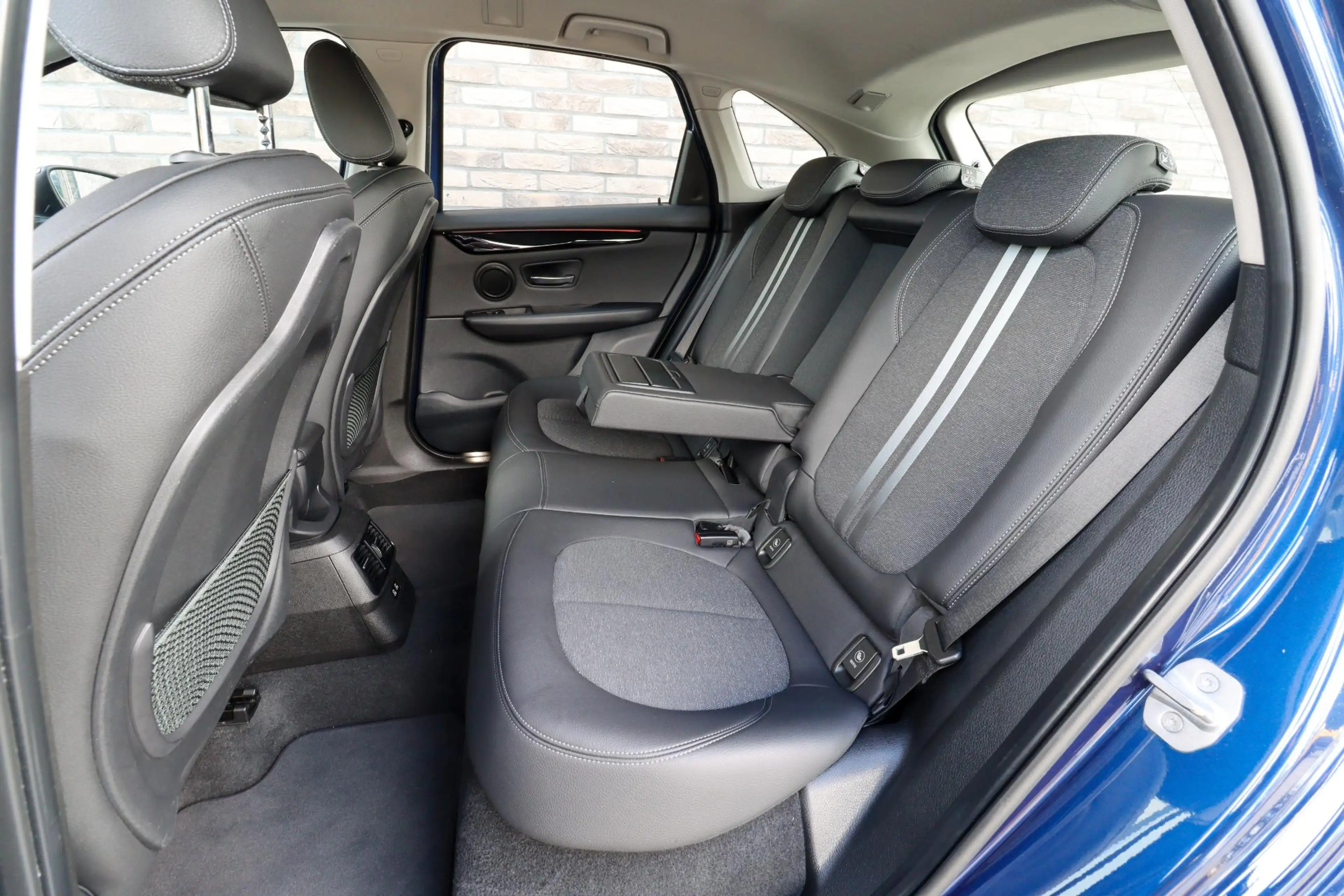 BMW 225 2-serie Active Tourer 225xe iPerformance Sportline — photo 11