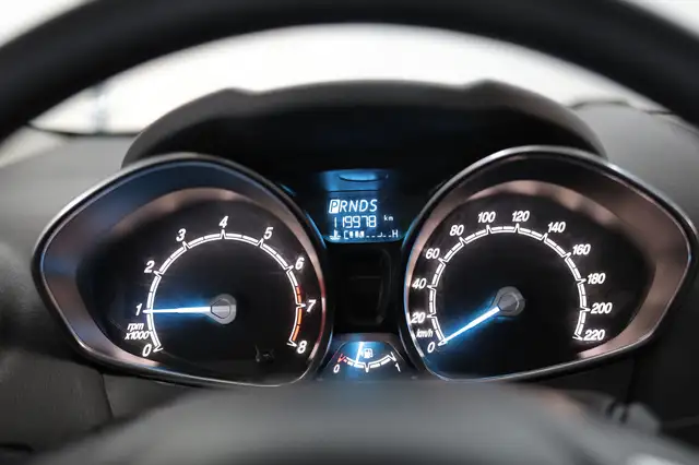 Ford Fiesta view 13