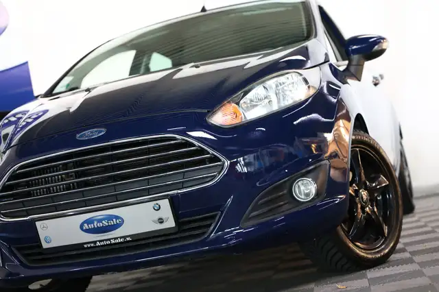 Ford Fiesta view 9
