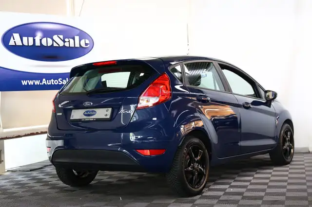 Ford Fiesta view 3