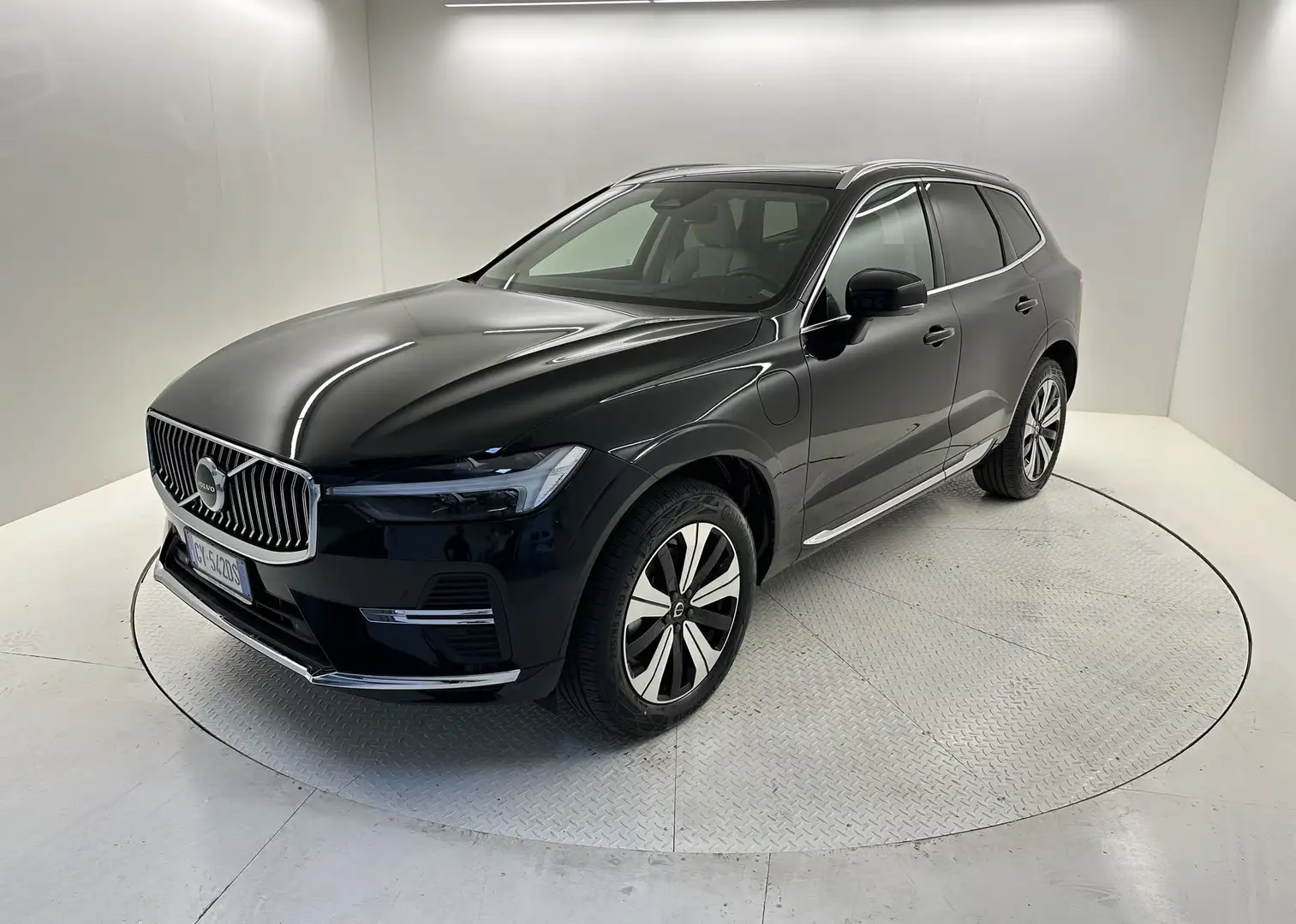 Volvo XC60 XC60 T6 Plug-in hybrid AWD automatico Plus Bright Schwarz - 1