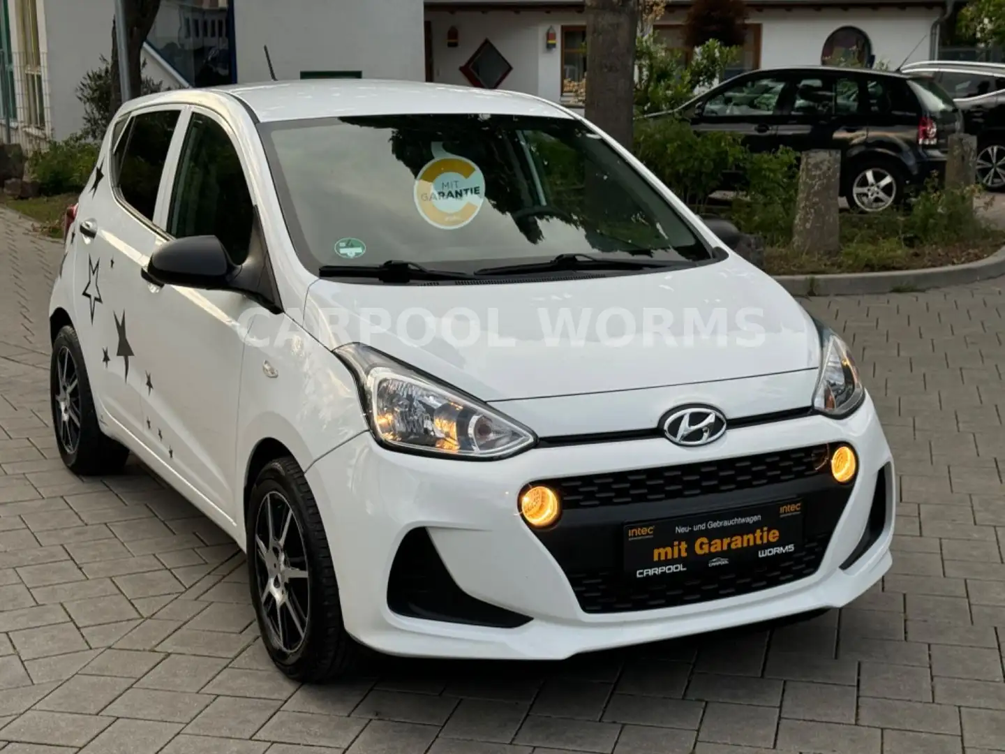 Hyundai i10 Select 5TÜRER+KLIMA+TOUCH+ALU+2.HAND Blanco - 2