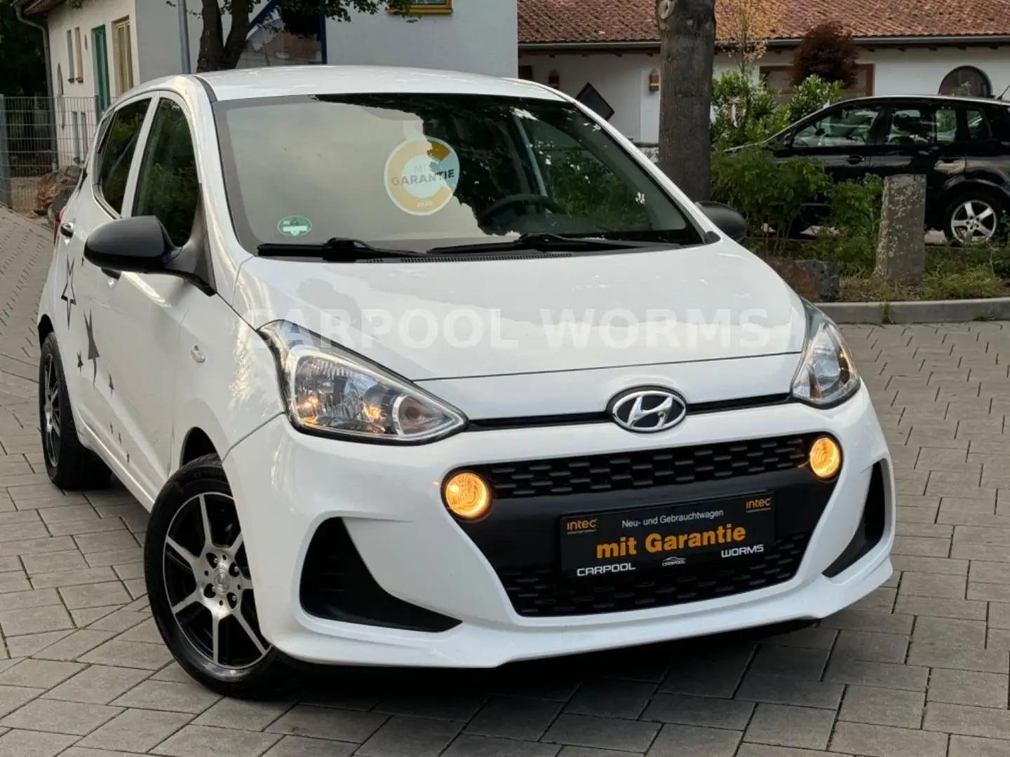Hyundai i10 Select 5TÜRER+KLIMA+TOUCH+ALU+2.HAND Blanco - 1