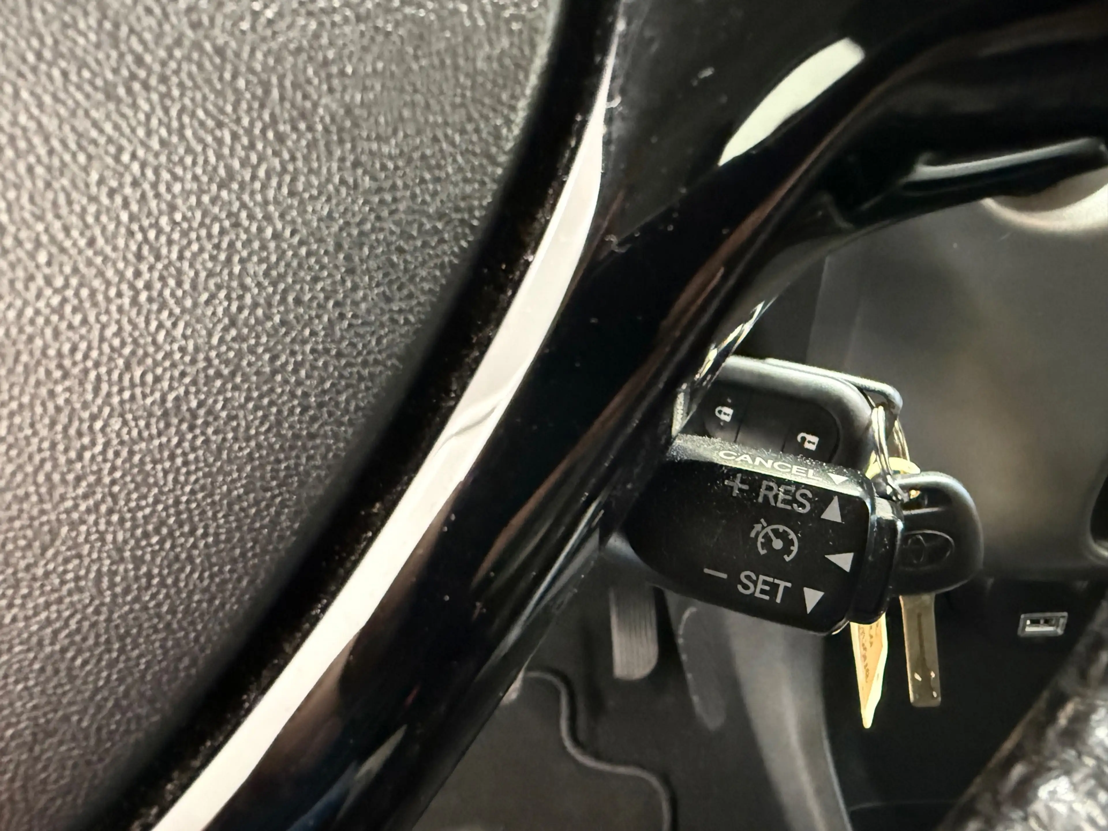 Toyota Aygo 1.0 VVT-i x-play — photo 10