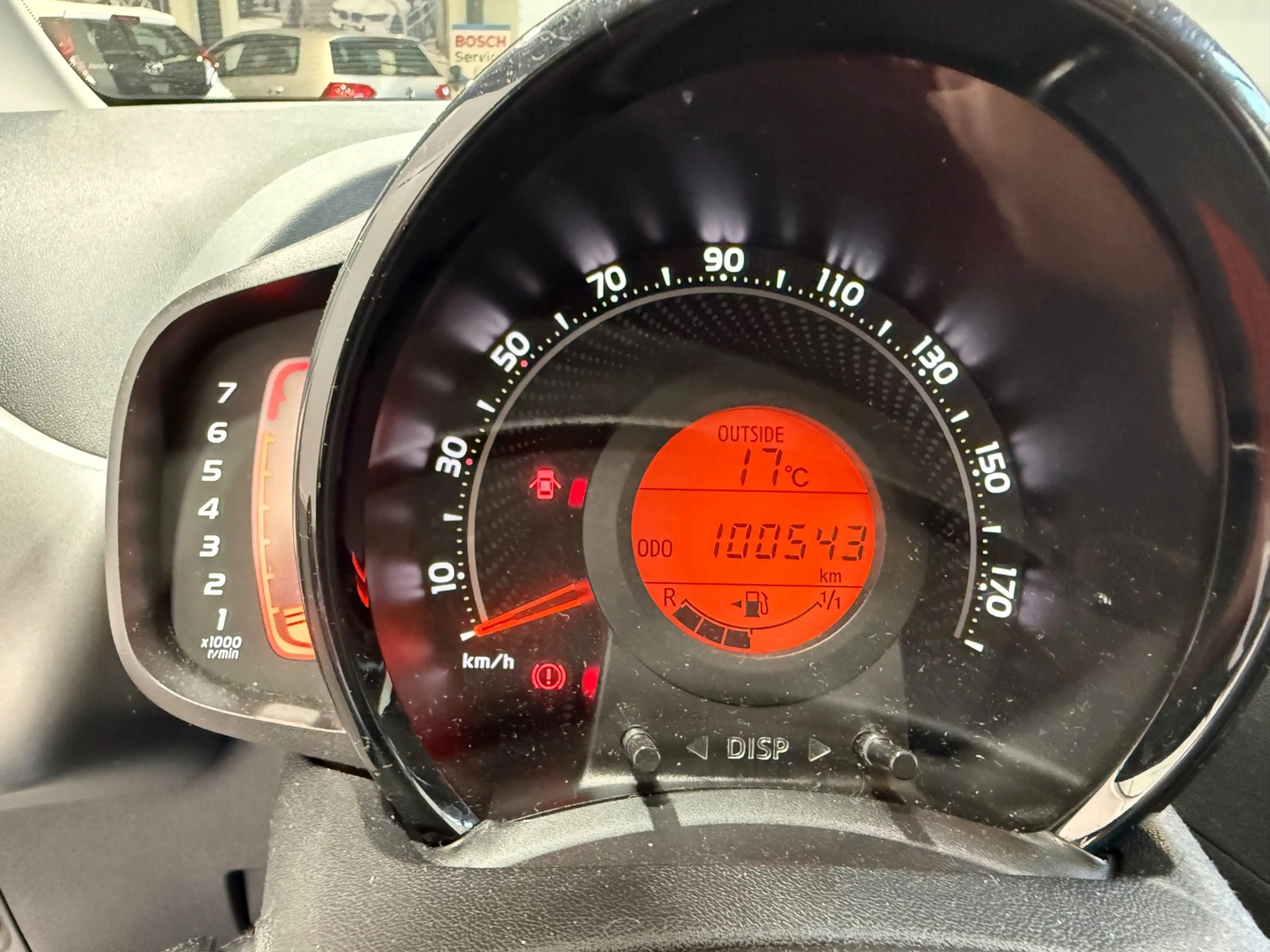 Toyota Aygo 1.0 VVT-i x-play — photo 11