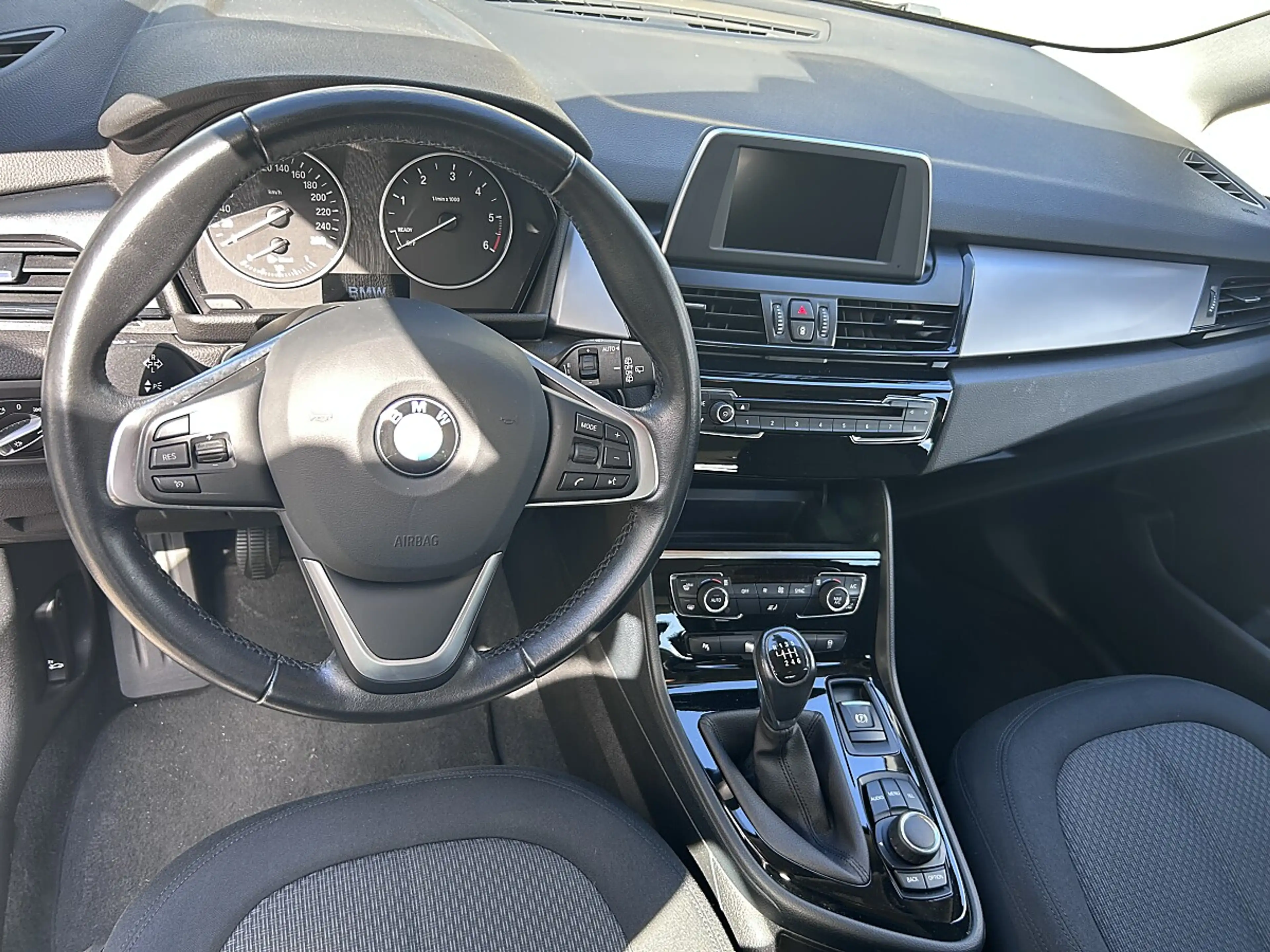 BMW 216 d Active Tourer Advantage — photo 13