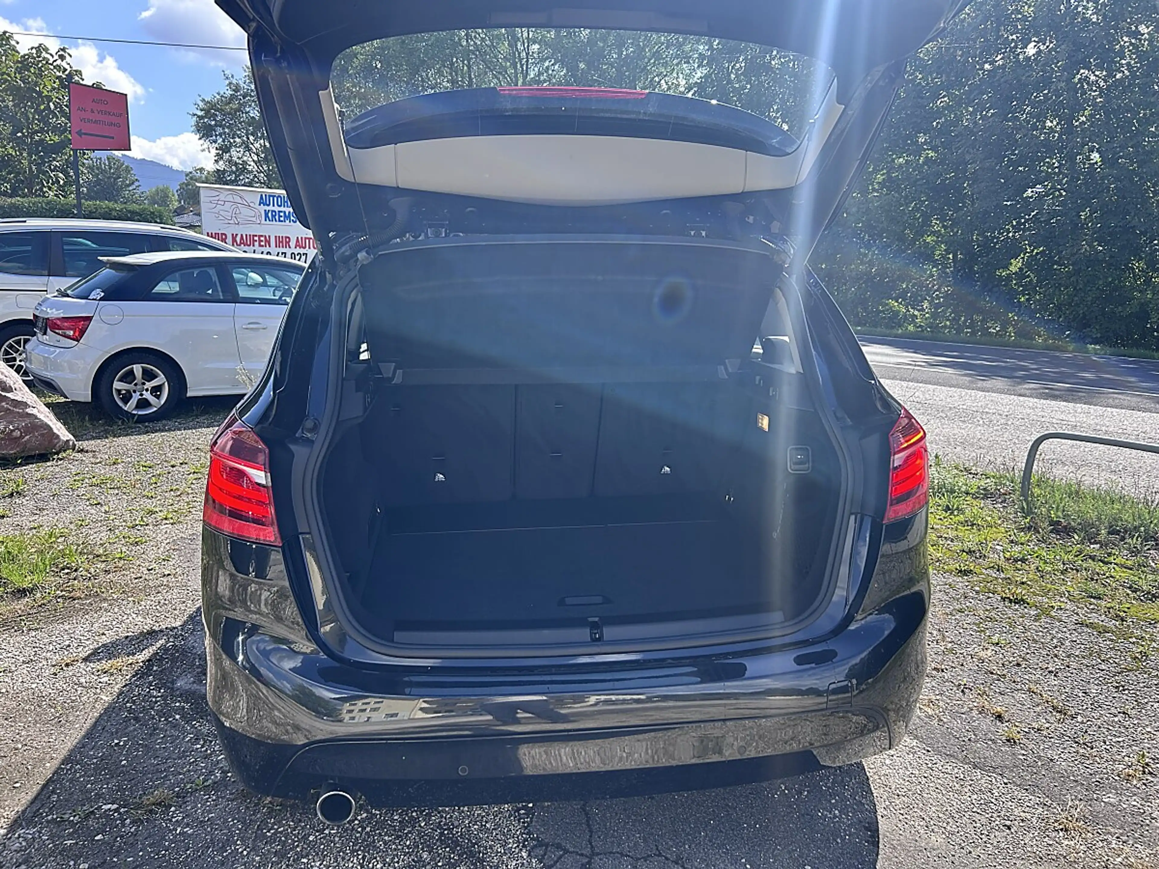 BMW 216 d Active Tourer Advantage — photo 9