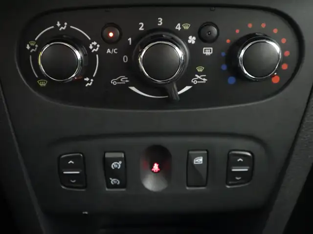 Dacia Logan view 24