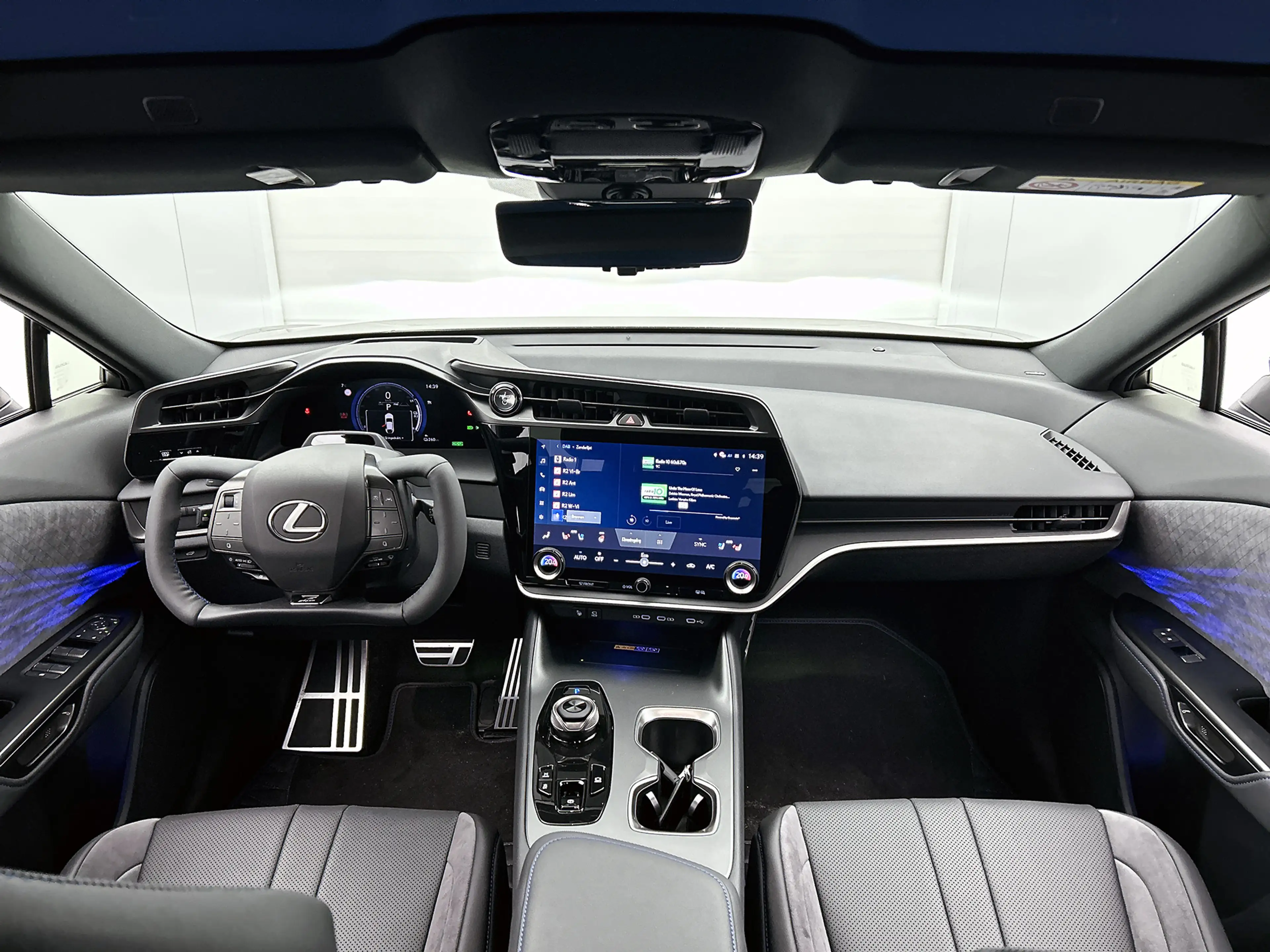 Lexus RZ 550e Direct-4 Fsport 77 kWh | Dimbaar Panoramadak — photo 5
