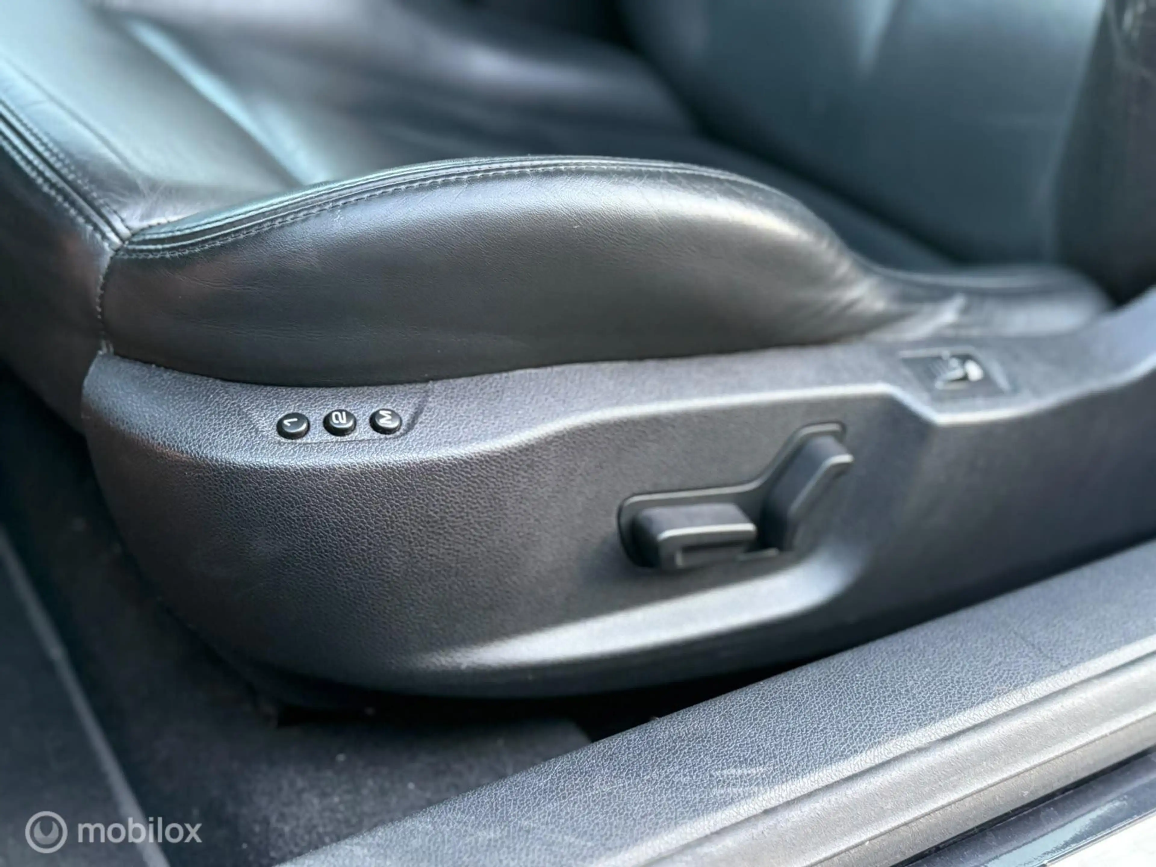 Peugeot RCZ 200 | JBL Hi-Fi | Xenon | Spoiler |Leder — photo 9