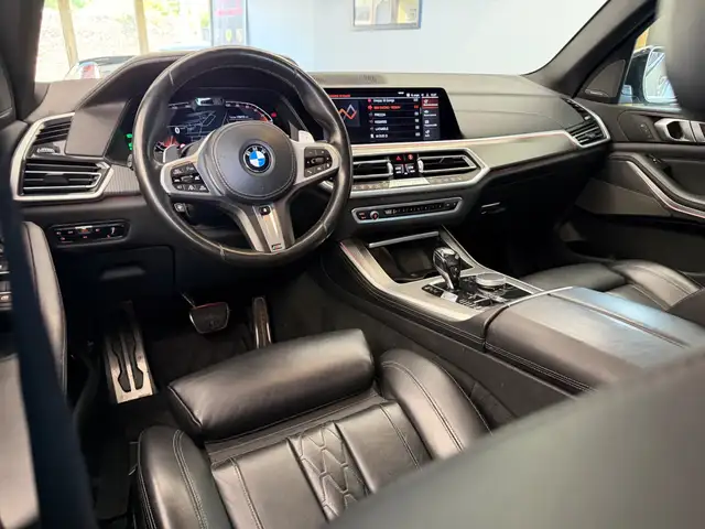 BMW X5 view 10
