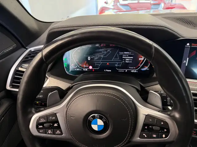 BMW X5 view 8