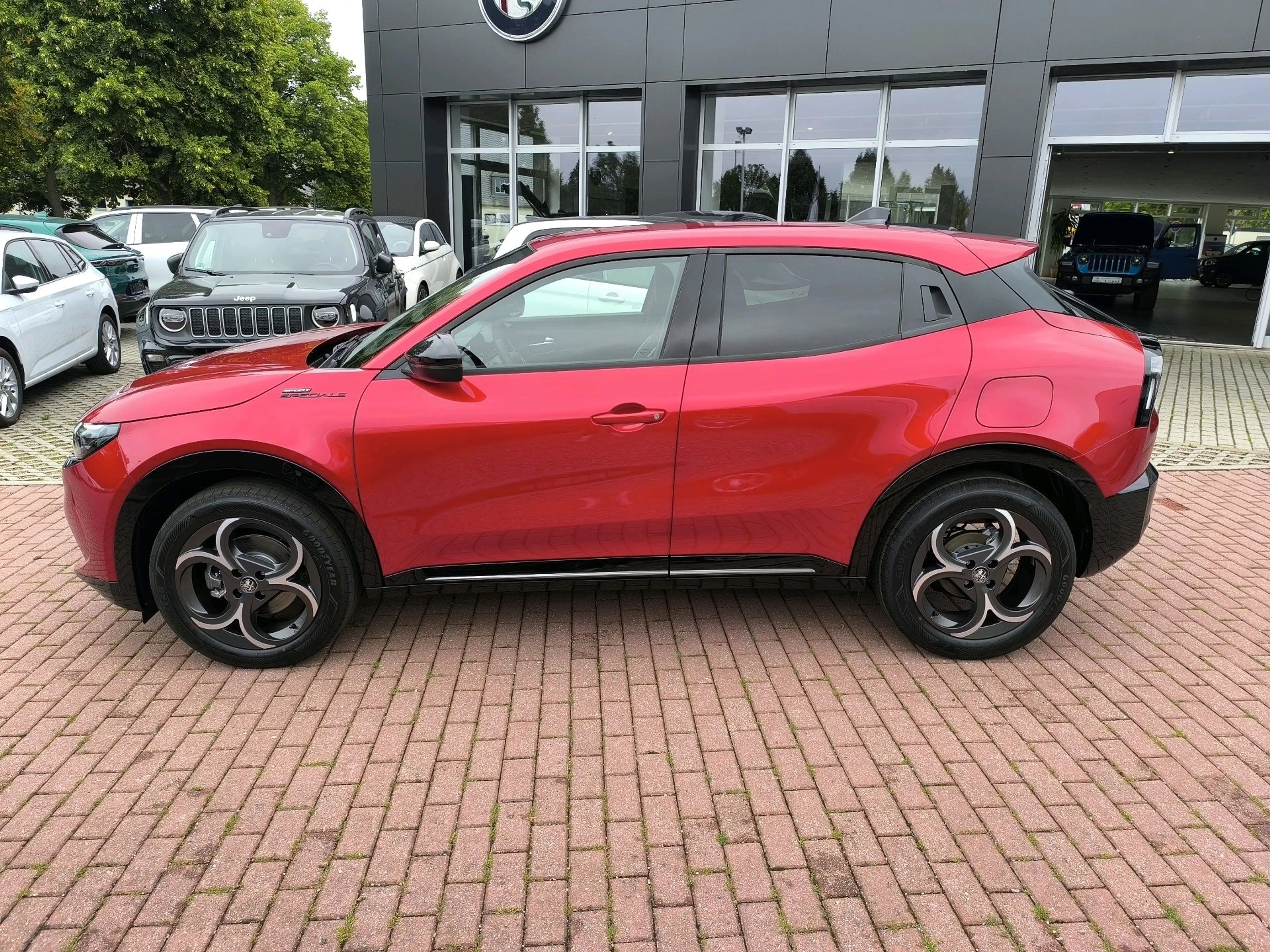 Alfa Romeo Junior Ibrida 1.2 VGT 48V-Hybrid 107 kW Sport Speciale — photo 4