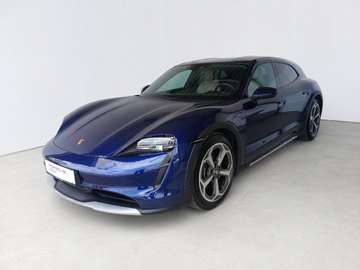 4 Cross Turismo