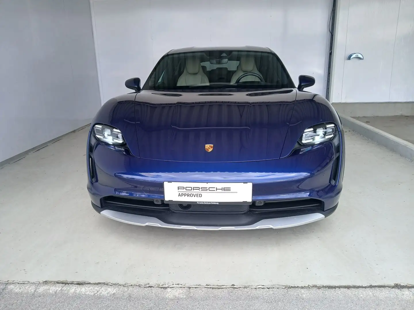 Porsche Taycan 4 Cross Turismo Blau - 2