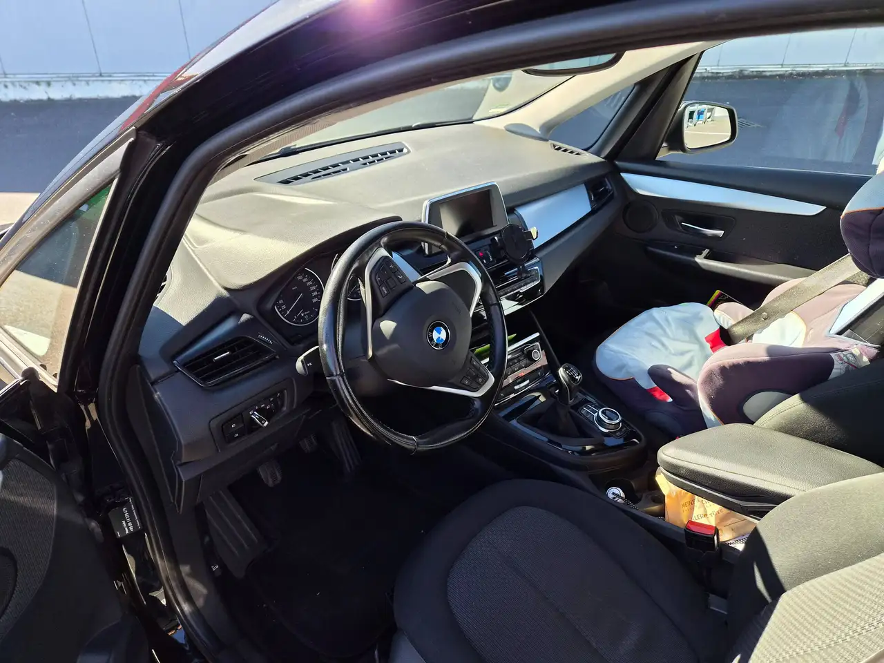 2017 BMW 216 216d Gran Tourer Advantage 7 Sitzer, photograph 6