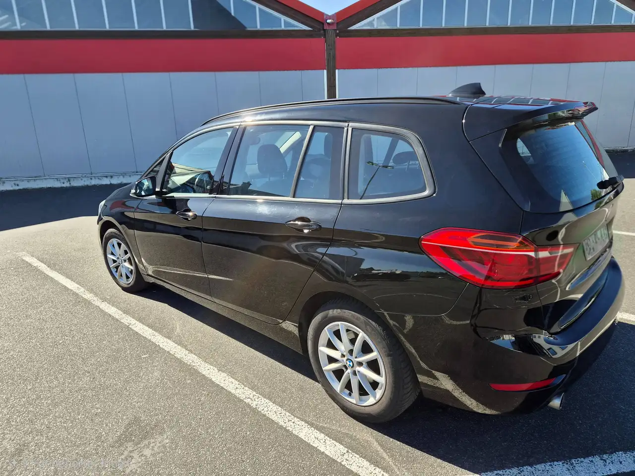 2017 BMW 216 216d Gran Tourer Advantage 7 Sitzer, photograph 2